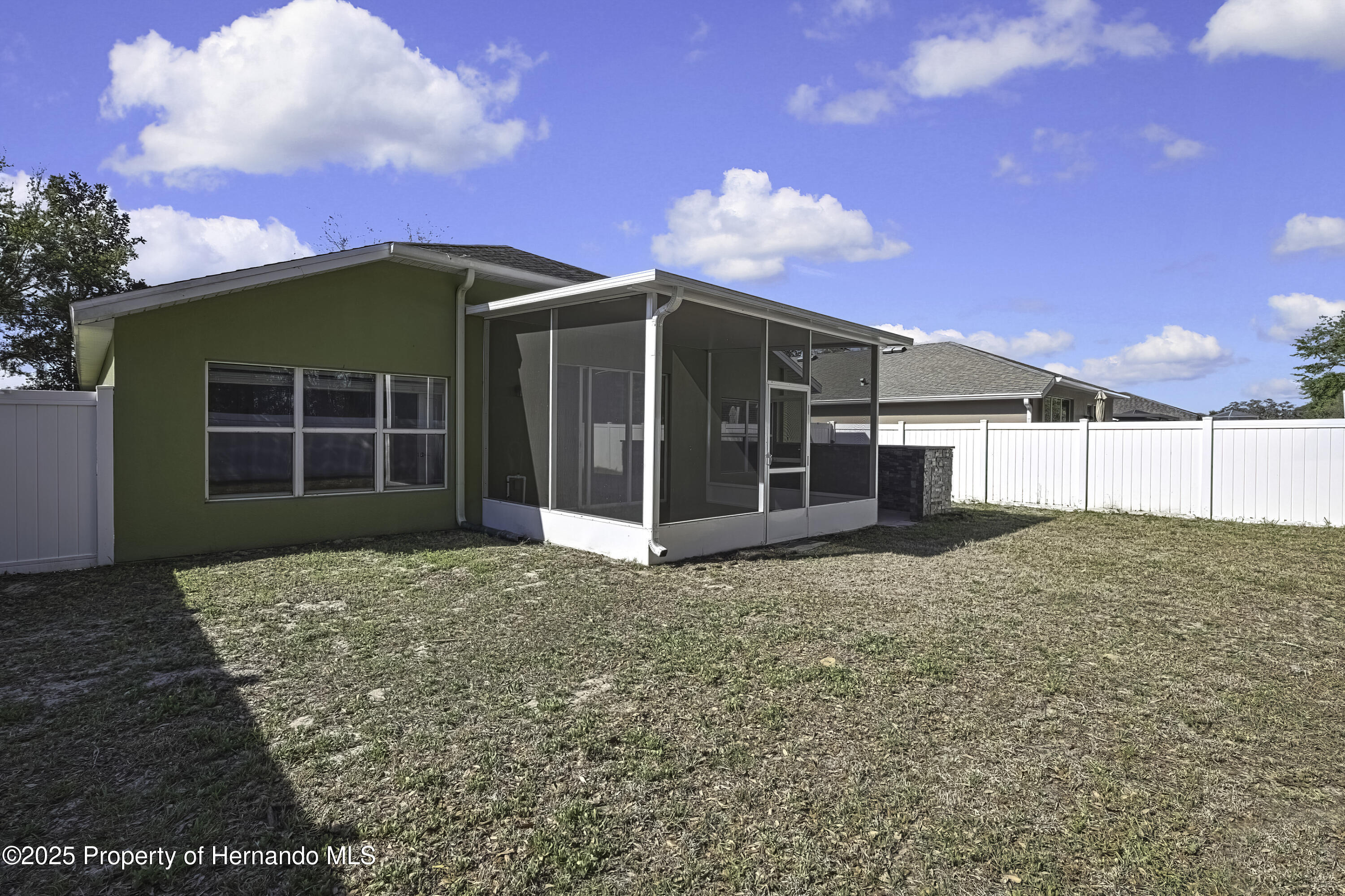14637 Wake Robin Drive, Brooksville, Florida image 45