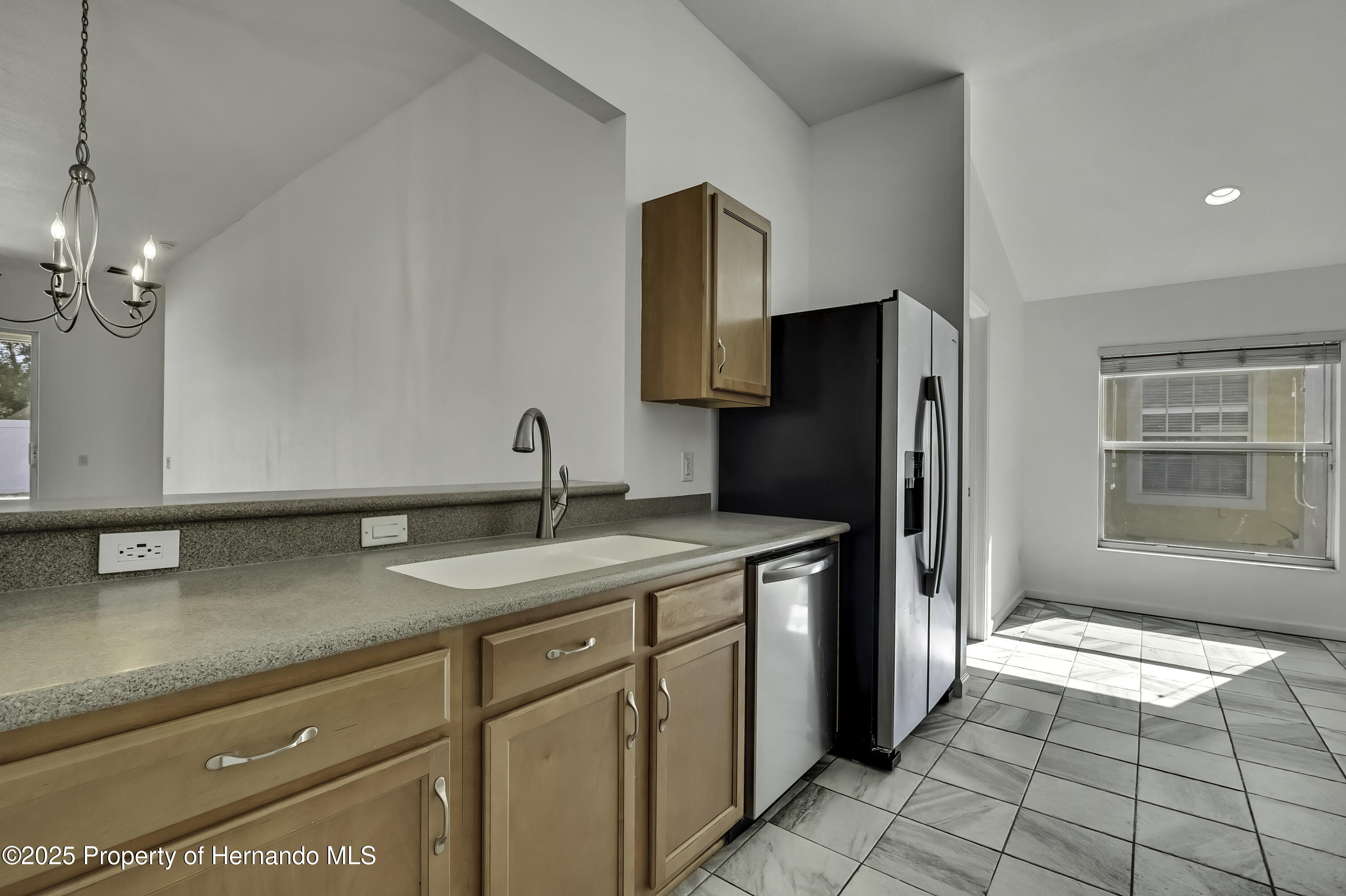 14637 Wake Robin Drive, Brooksville, Florida image 13