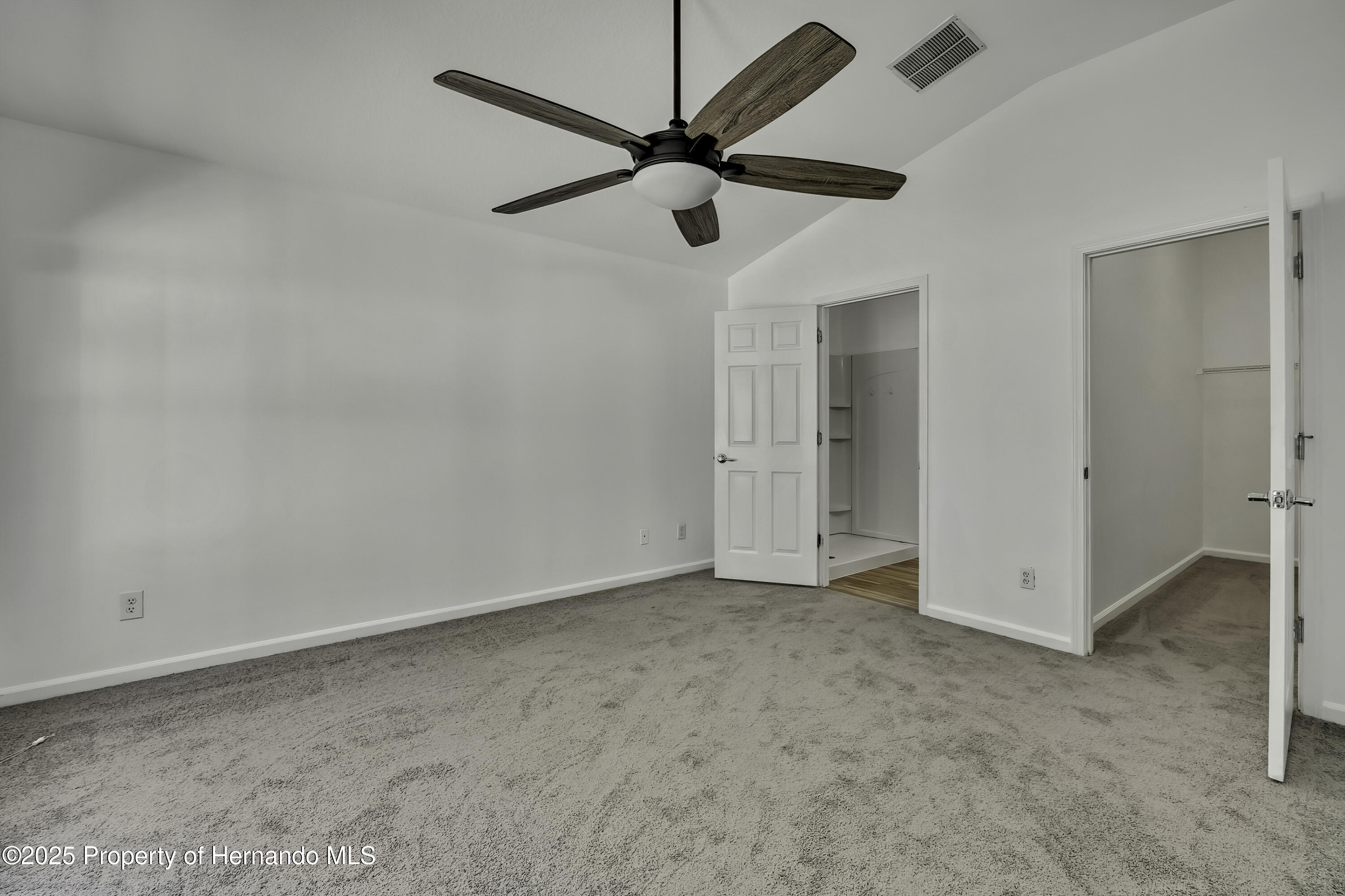 14637 Wake Robin Drive, Brooksville, Florida image 16