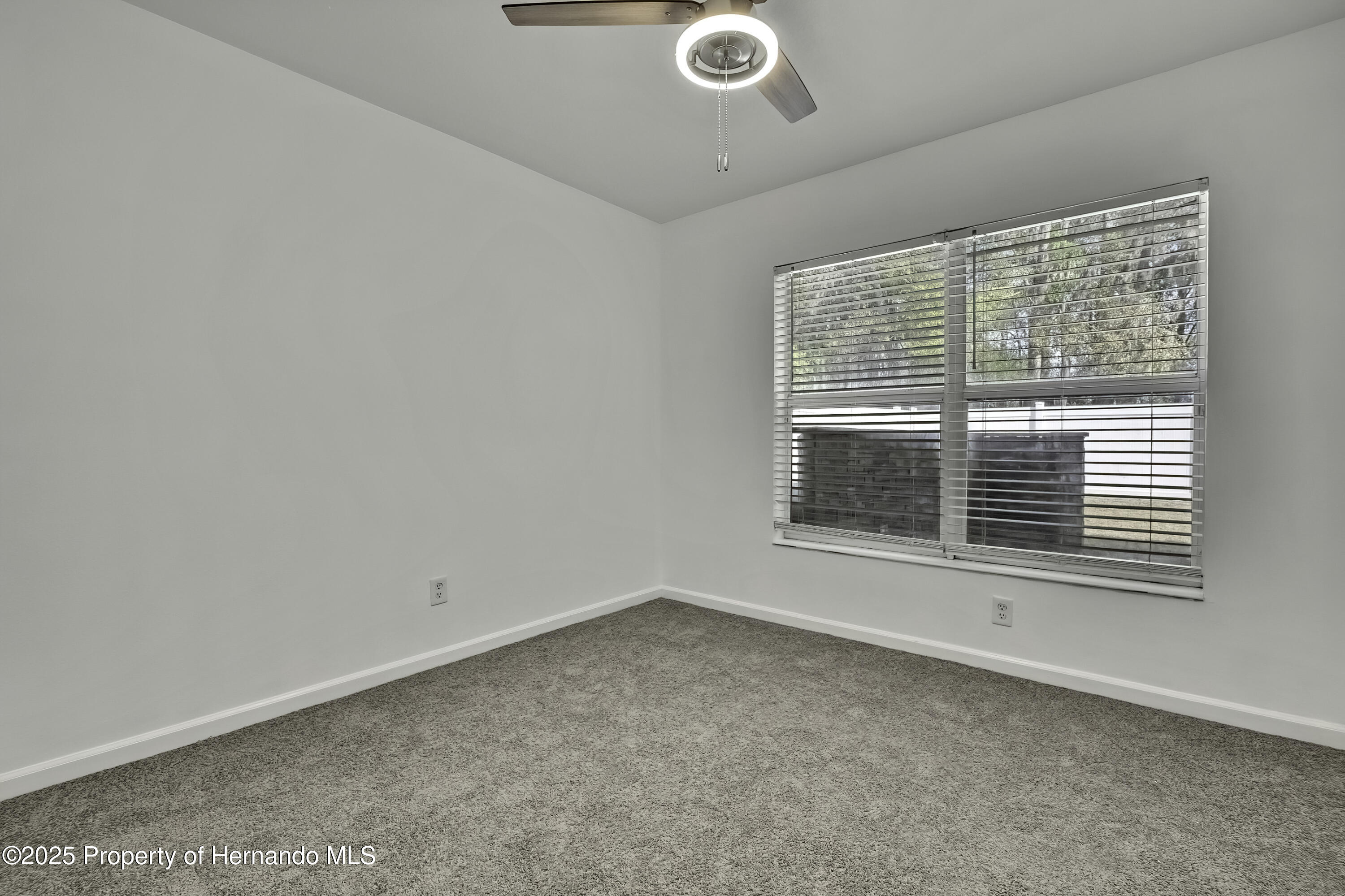 14637 Wake Robin Drive, Brooksville, Florida image 26