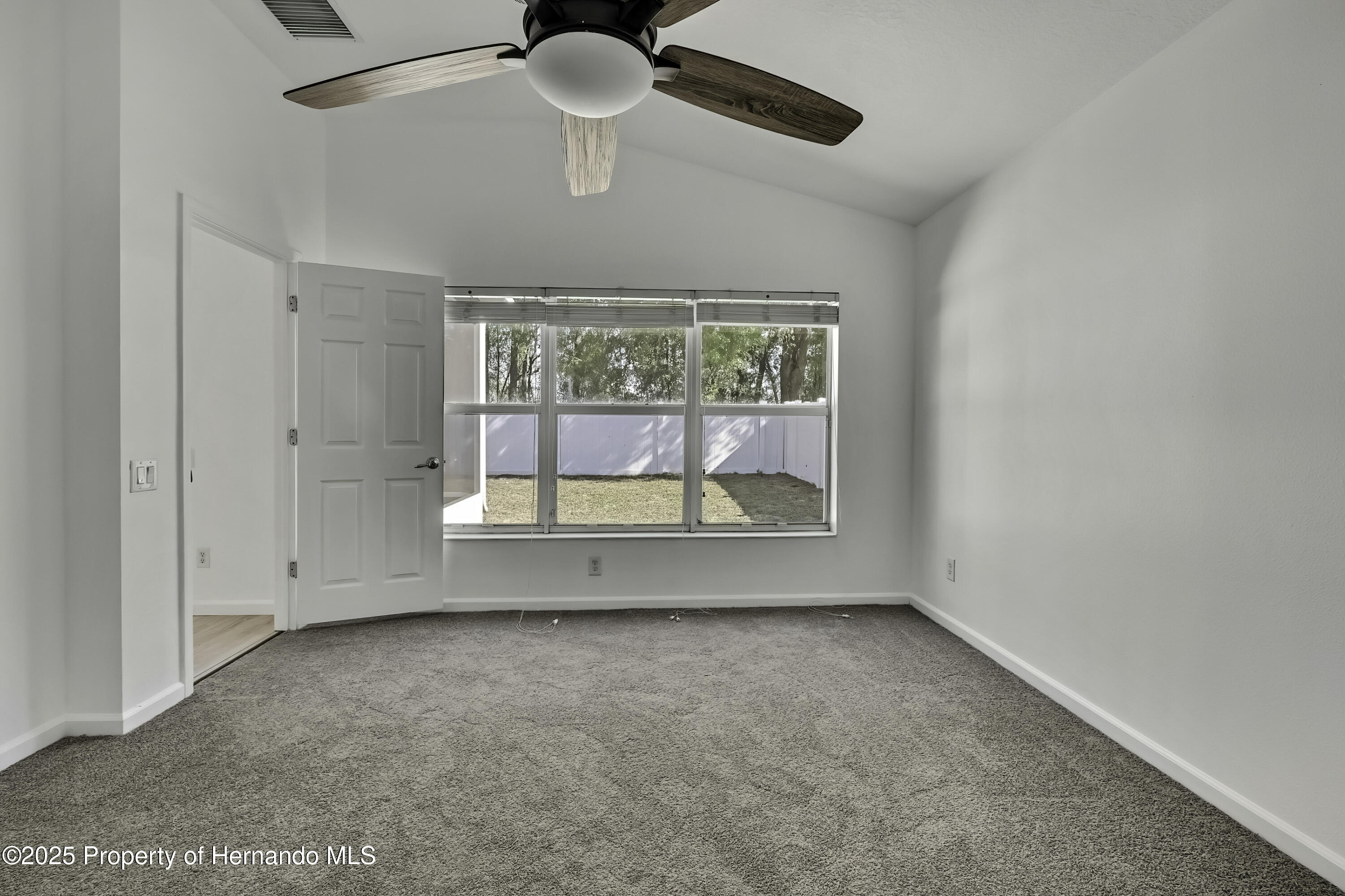 14637 Wake Robin Drive, Brooksville, Florida image 18