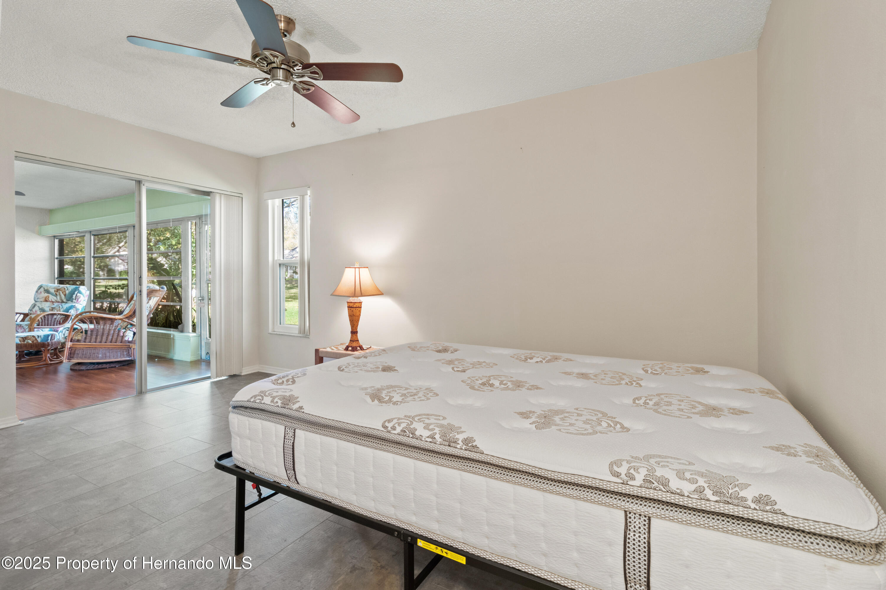 7429 Heather Walk Drive, Weeki Wachee, Florida image 15