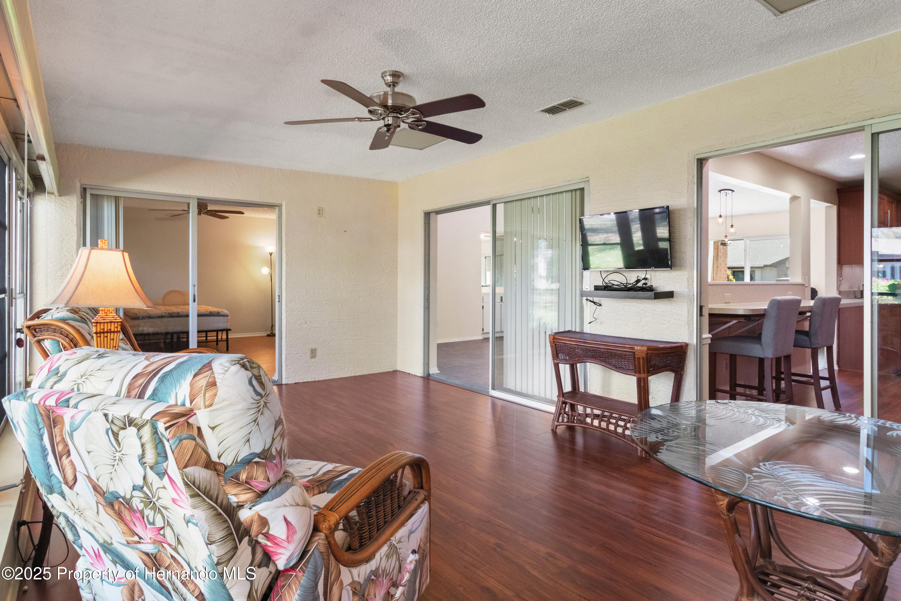 7429 Heather Walk Drive, Weeki Wachee, Florida image 13