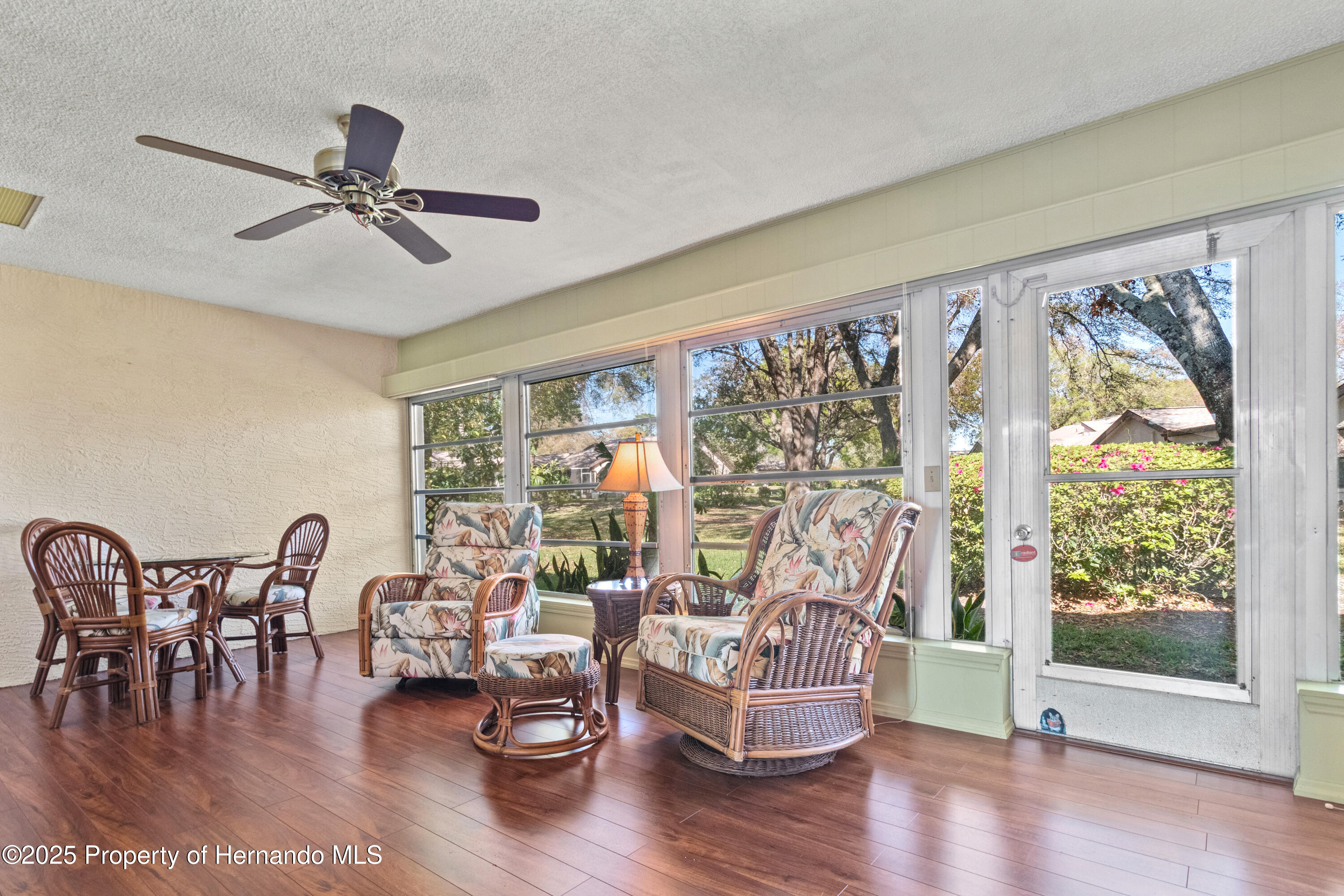 7429 Heather Walk Drive, Weeki Wachee, Florida image 11