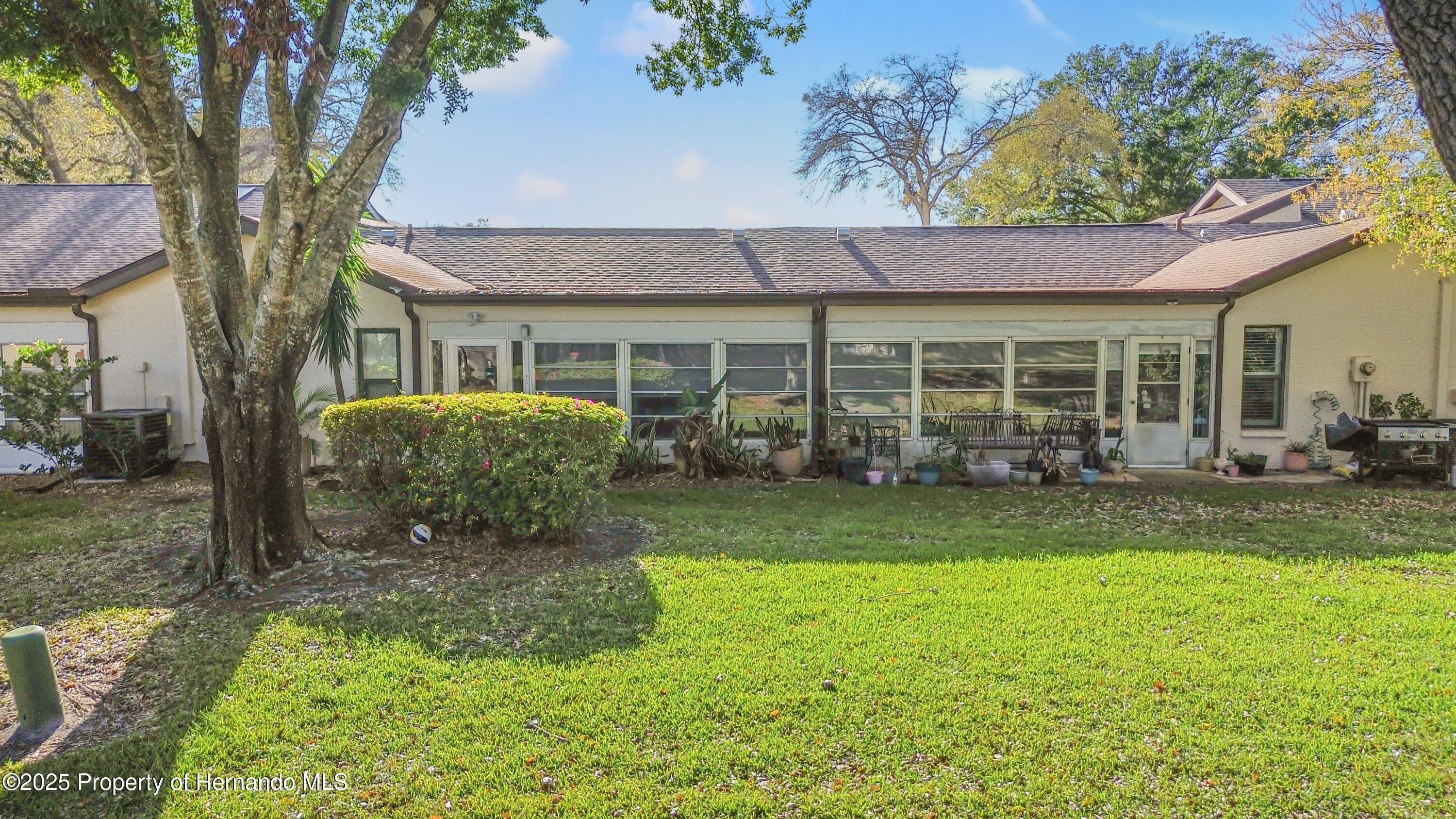 7429 Heather Walk Drive, Weeki Wachee, Florida image 35