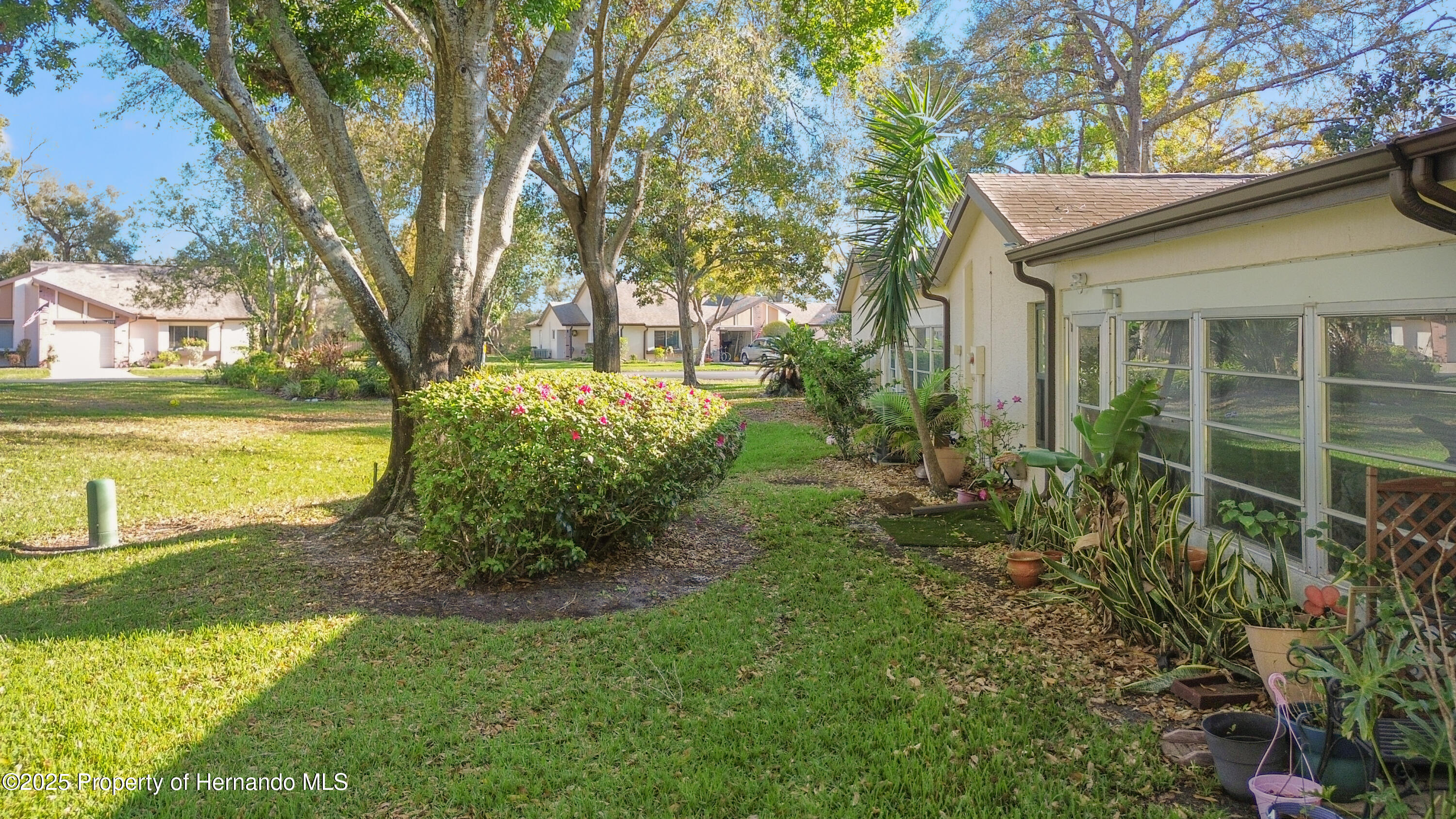 7429 Heather Walk Drive, Weeki Wachee, Florida image 34