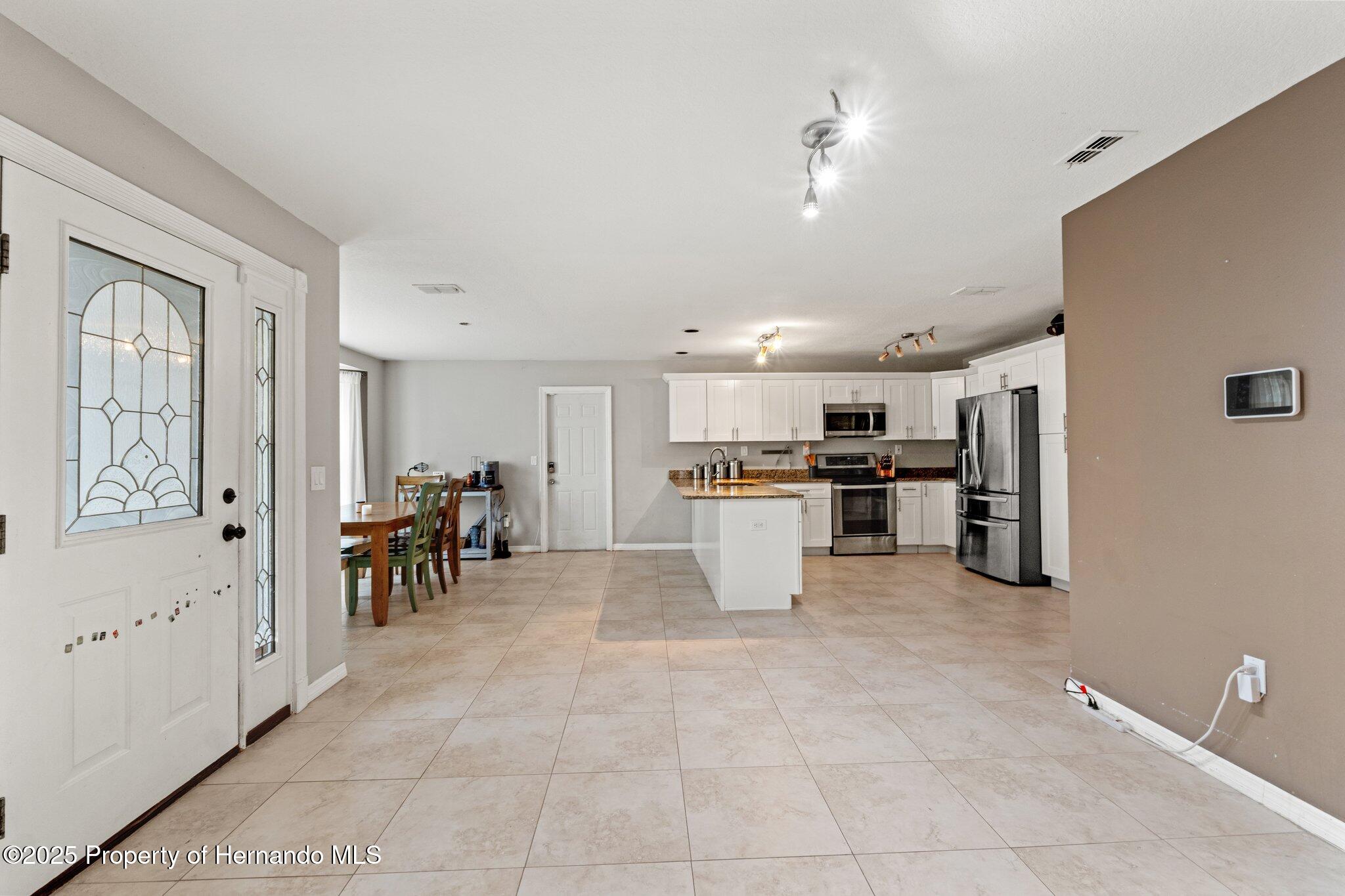37351 Neighbors Path, Zephyrhills, Florida image 12