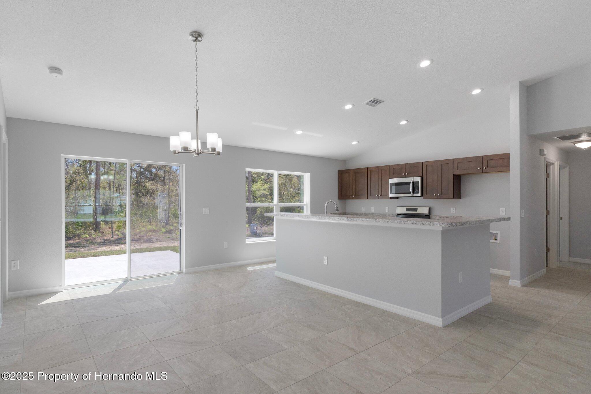 12192 Eskimo Curlew Road, Brooksville, Florida image 12