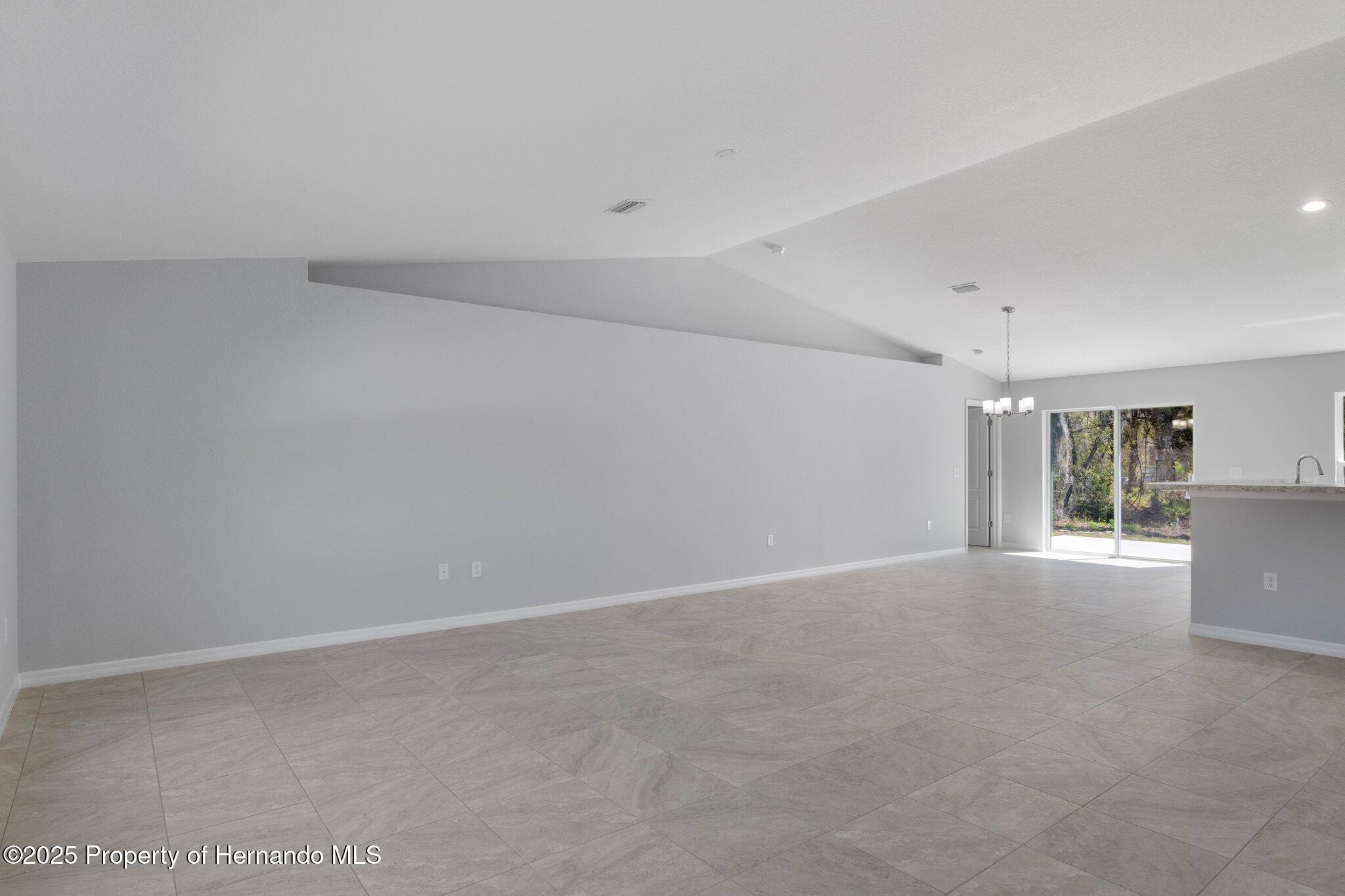 12192 Eskimo Curlew Road, Brooksville, Florida image 6