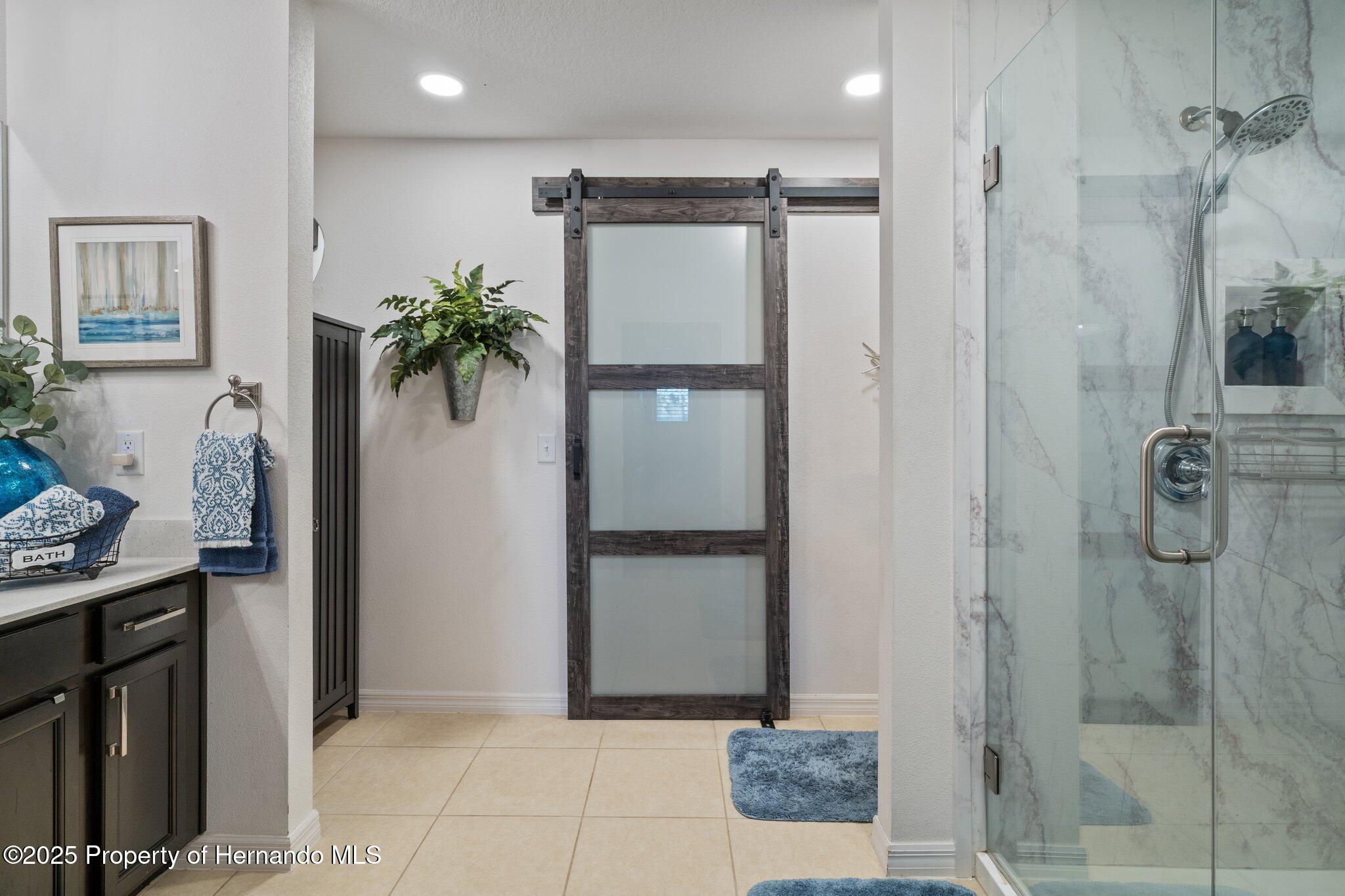 6555 Redbay Drive, Brooksville, Florida image 30