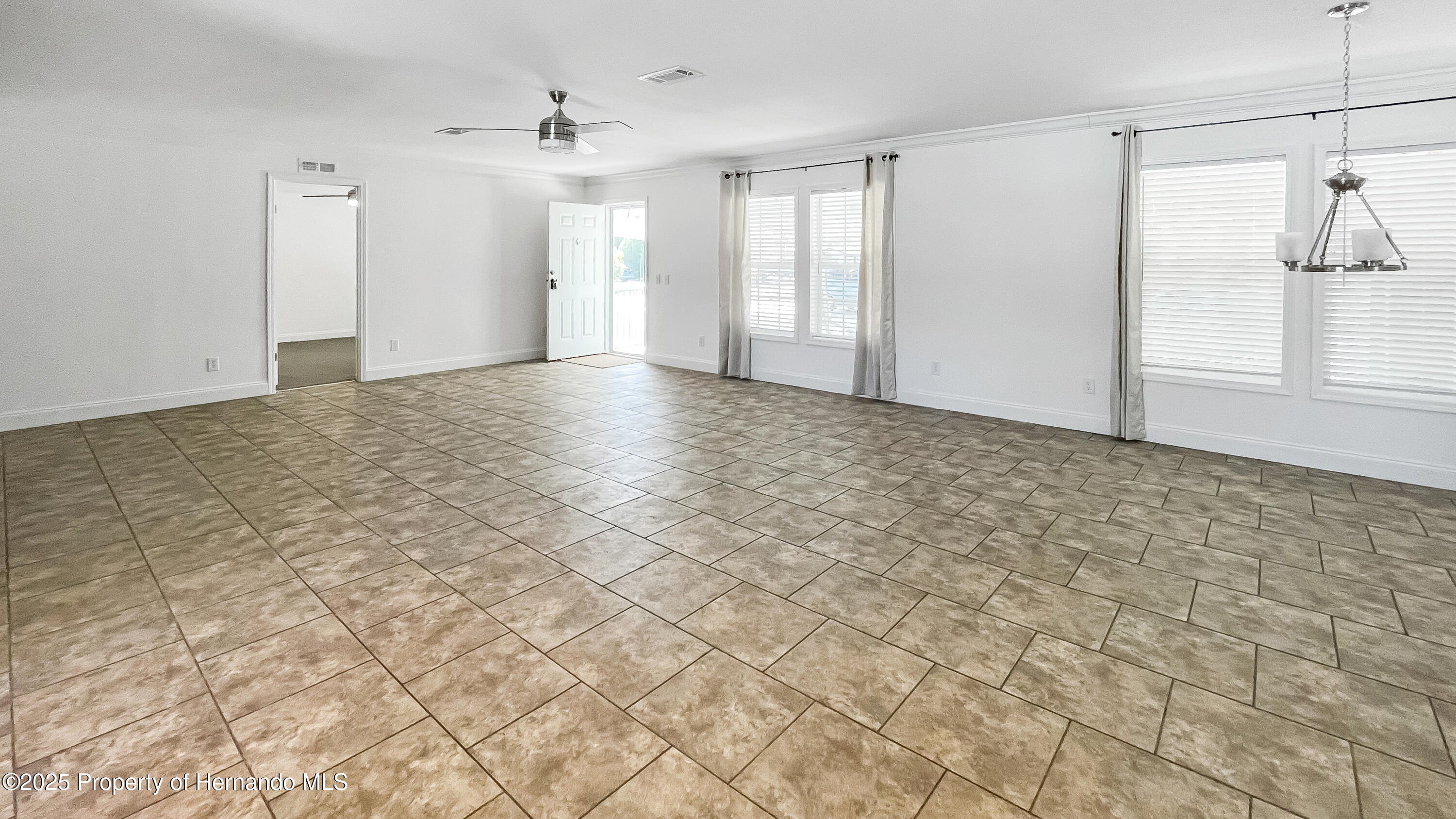 9896 Scepter Avenue, Brooksville, Florida image 7