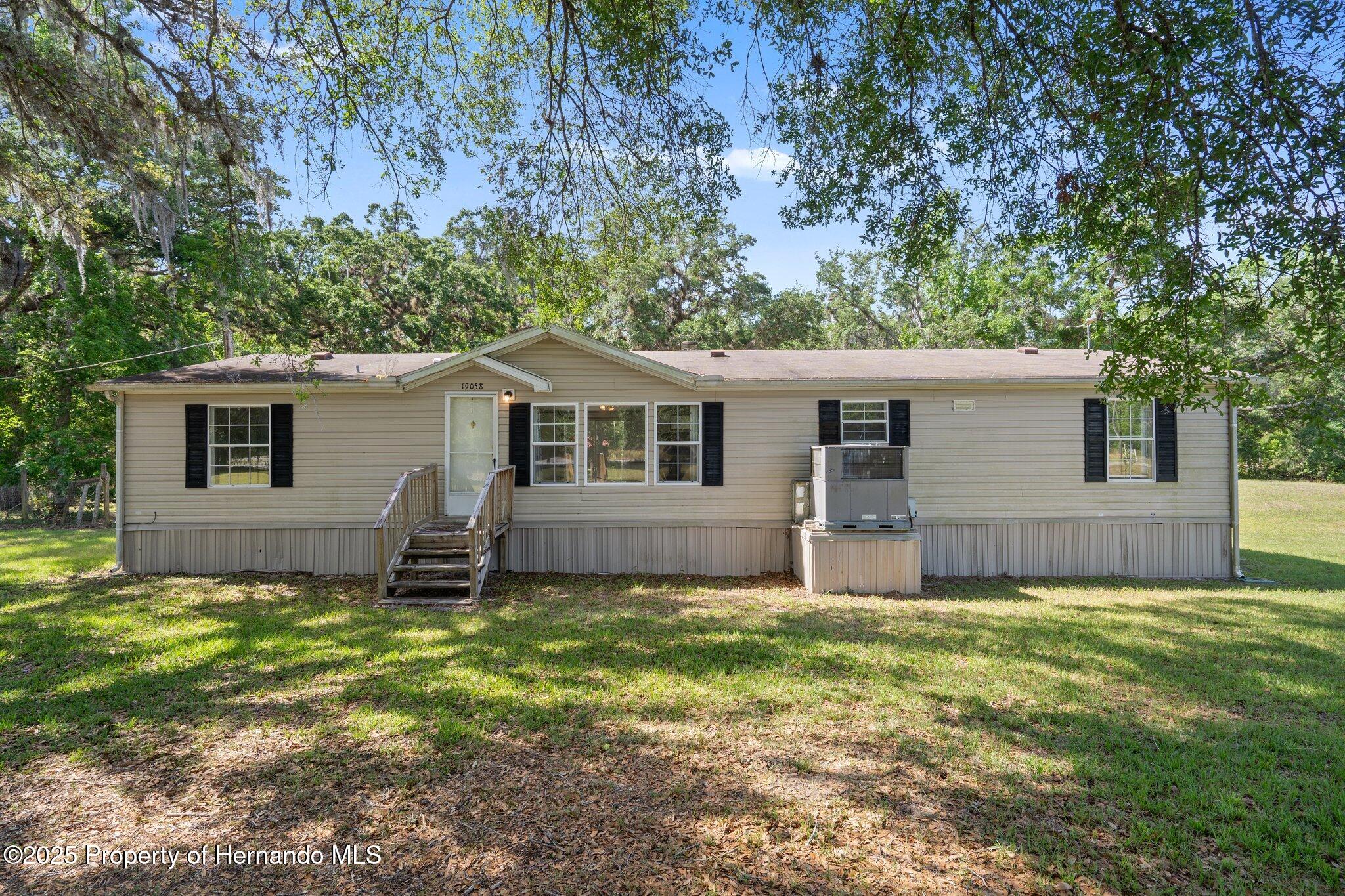 19058 Wiscon Road, Brooksville, Florida image 4