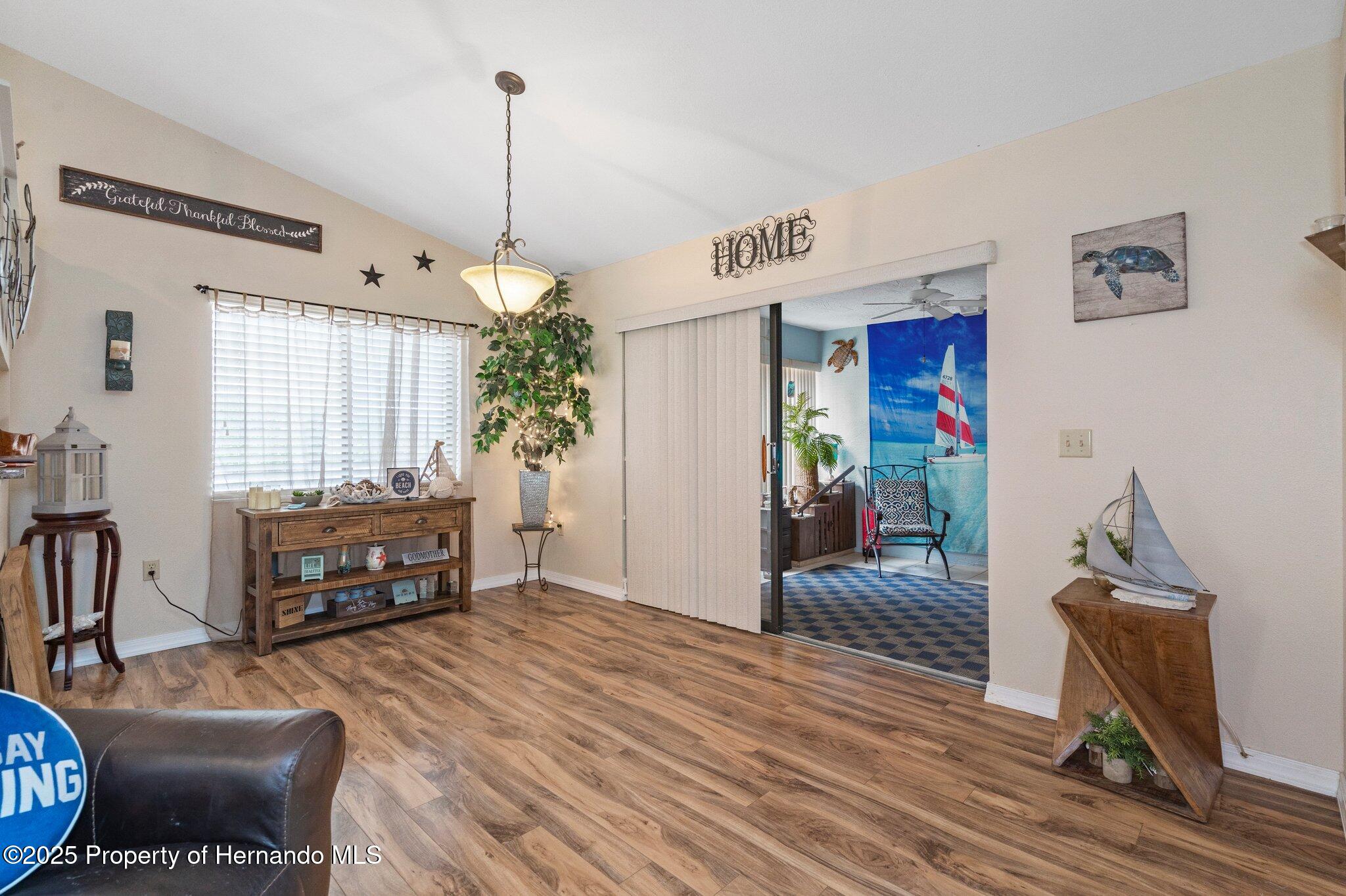 8194 Sturbridge Ct, Weeki Wachee, Florida image 9