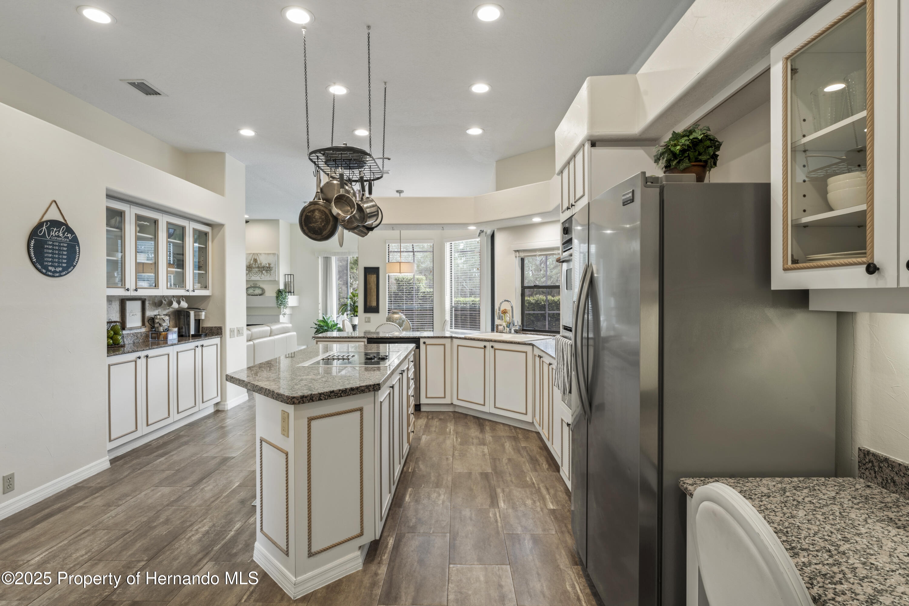 9315 Fox Hollow Lane, Weeki Wachee, Florida image 12
