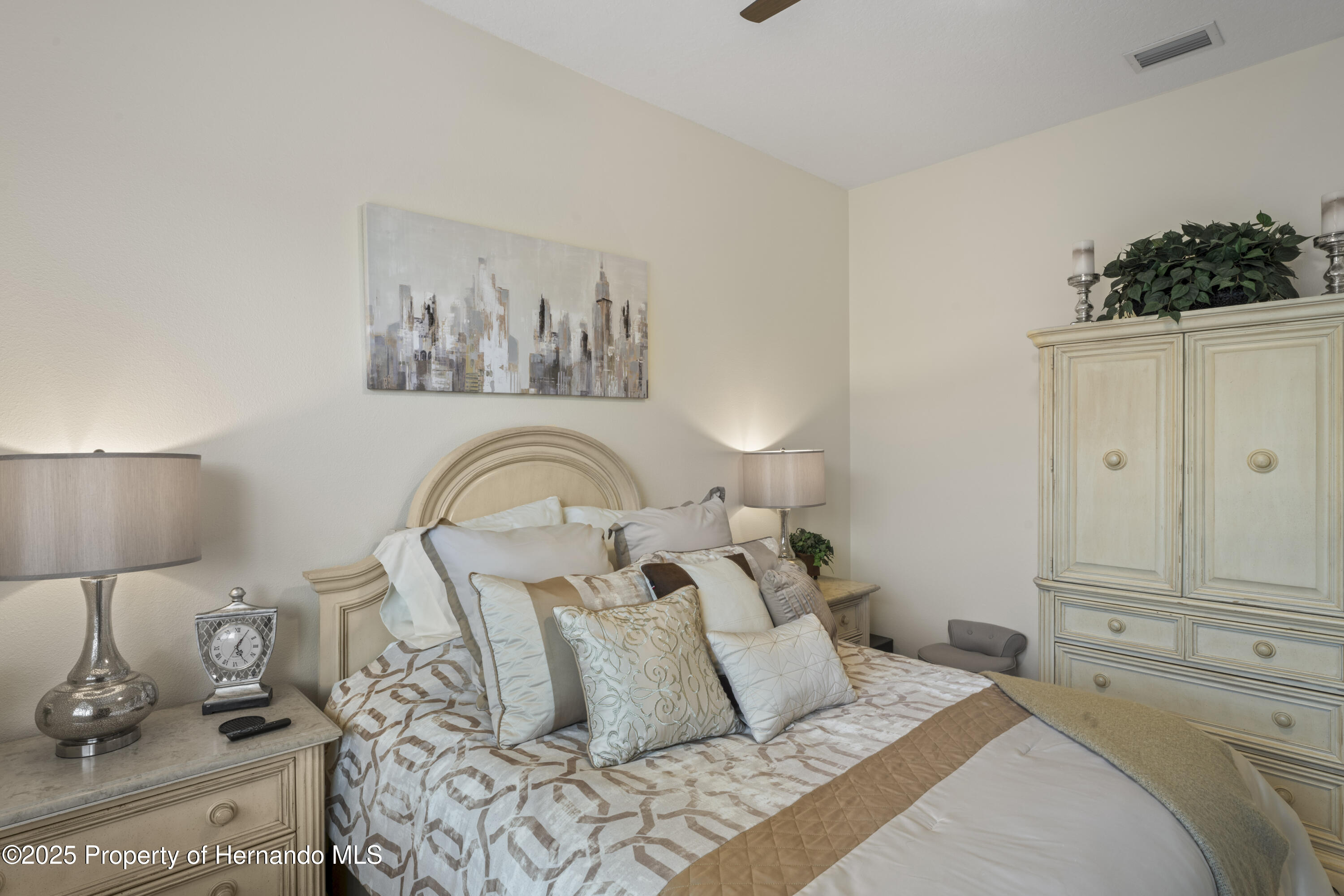 9315 Fox Hollow Lane, Weeki Wachee, Florida image 36