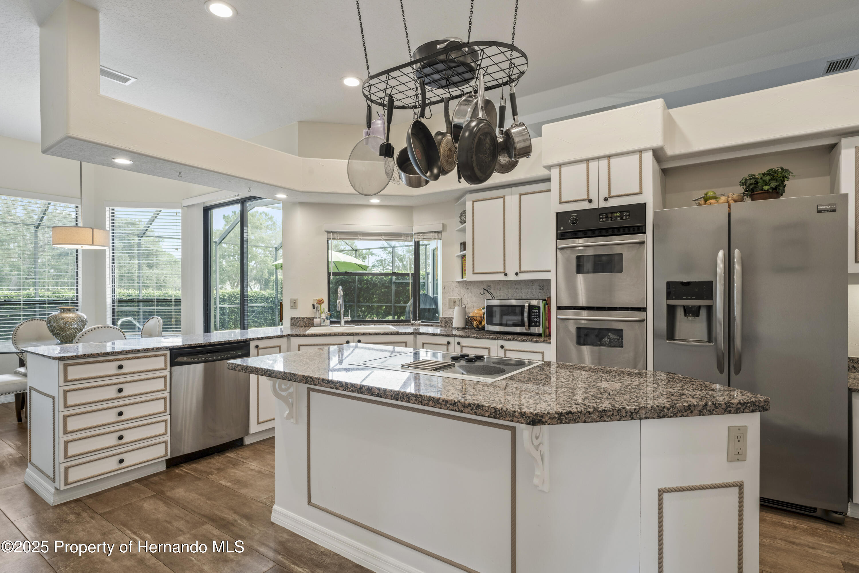9315 Fox Hollow Lane, Weeki Wachee, Florida image 15