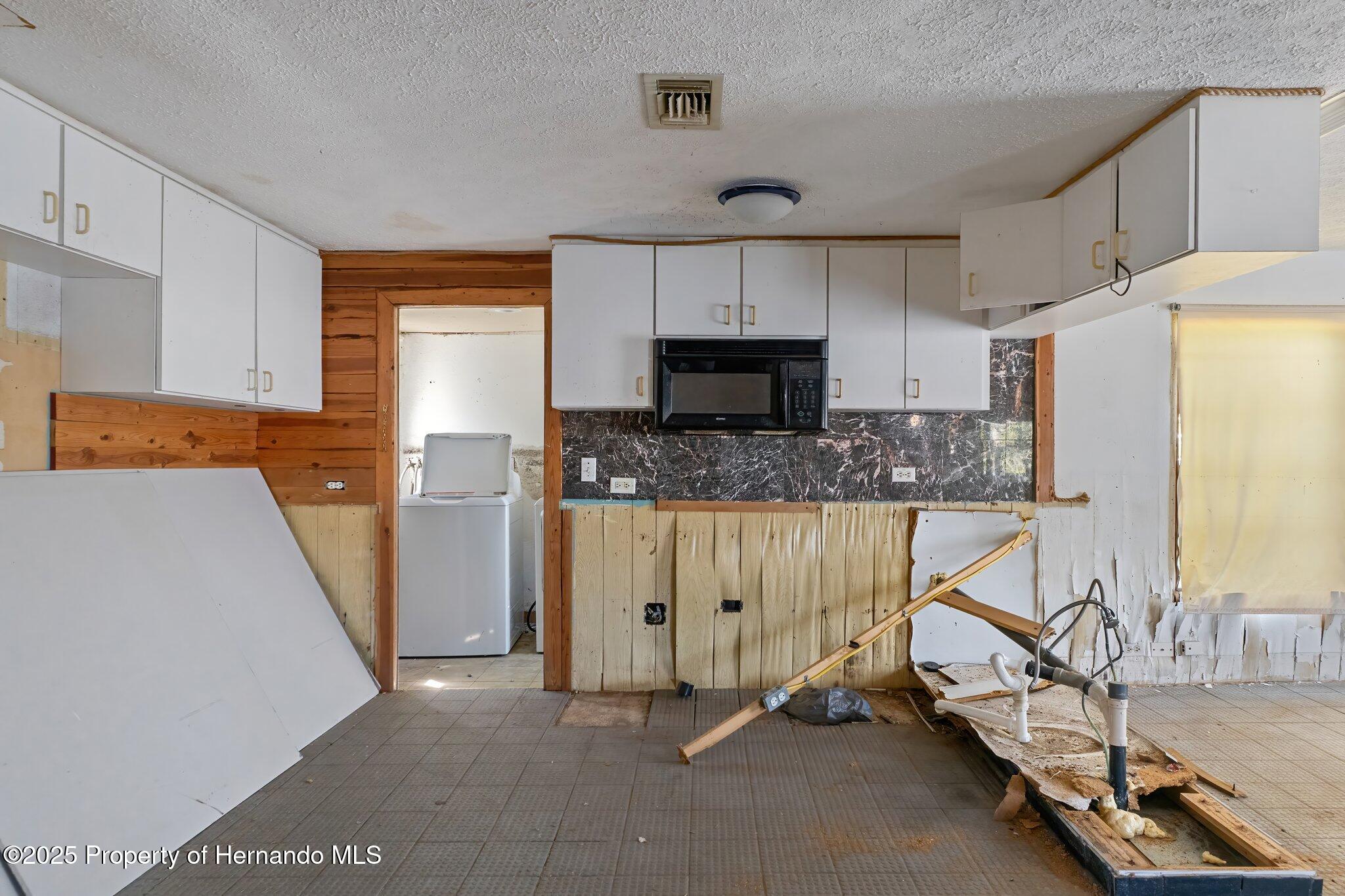 5319 Ray Drive, Weeki Wachee, Florida image 25