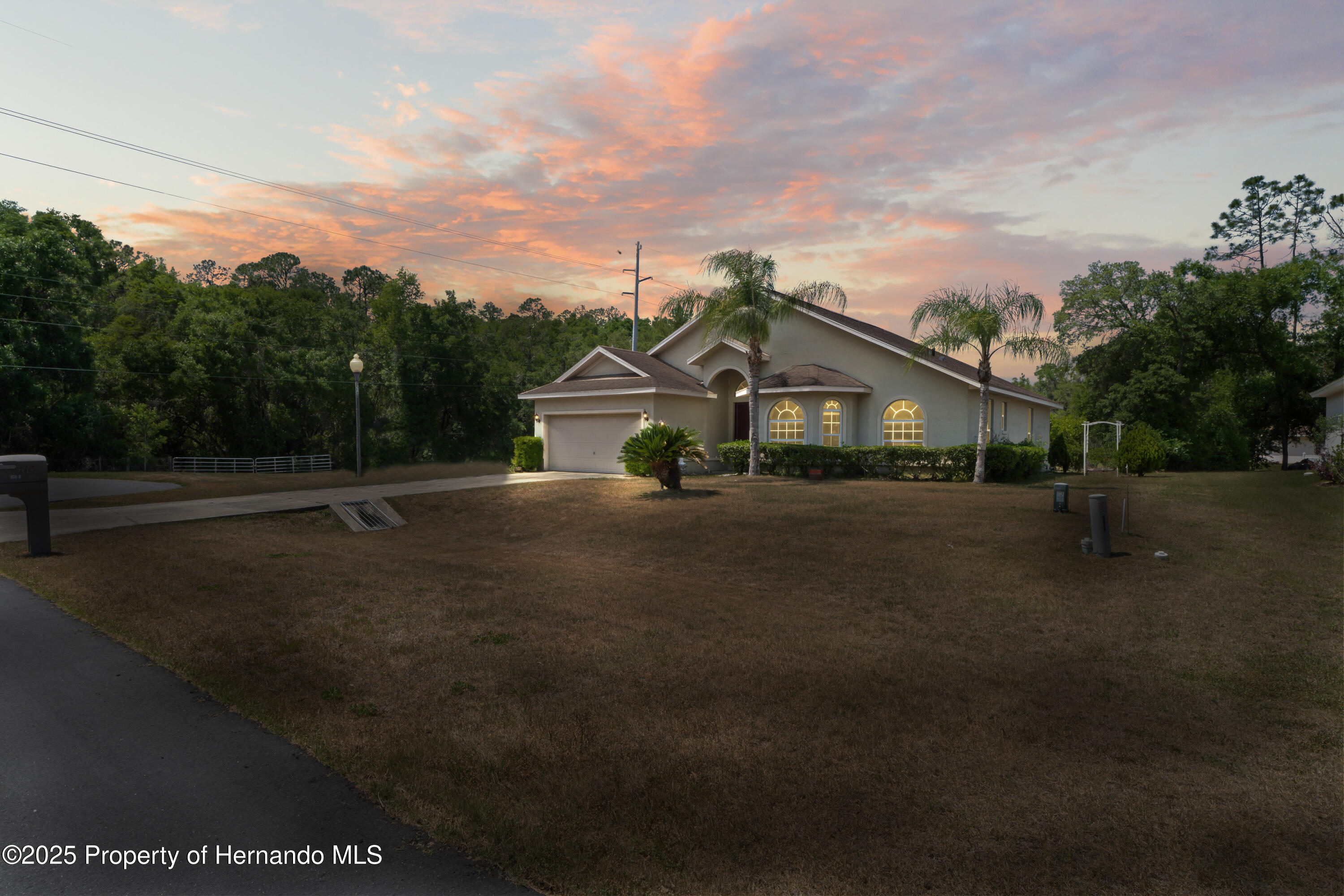 2585 E Farewell Path, Hernando, Florida image 5