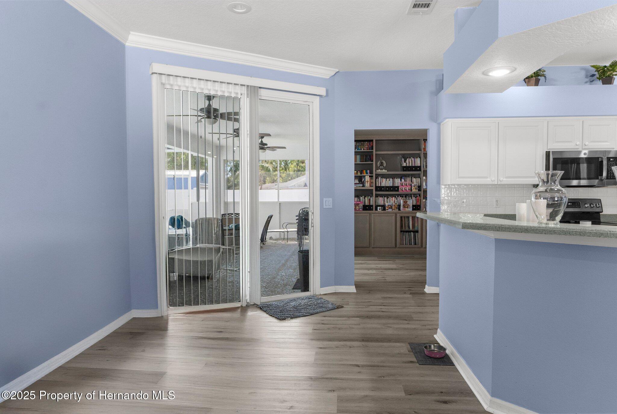 8604 Vicksburg Road, Spring Hill, Florida image 23