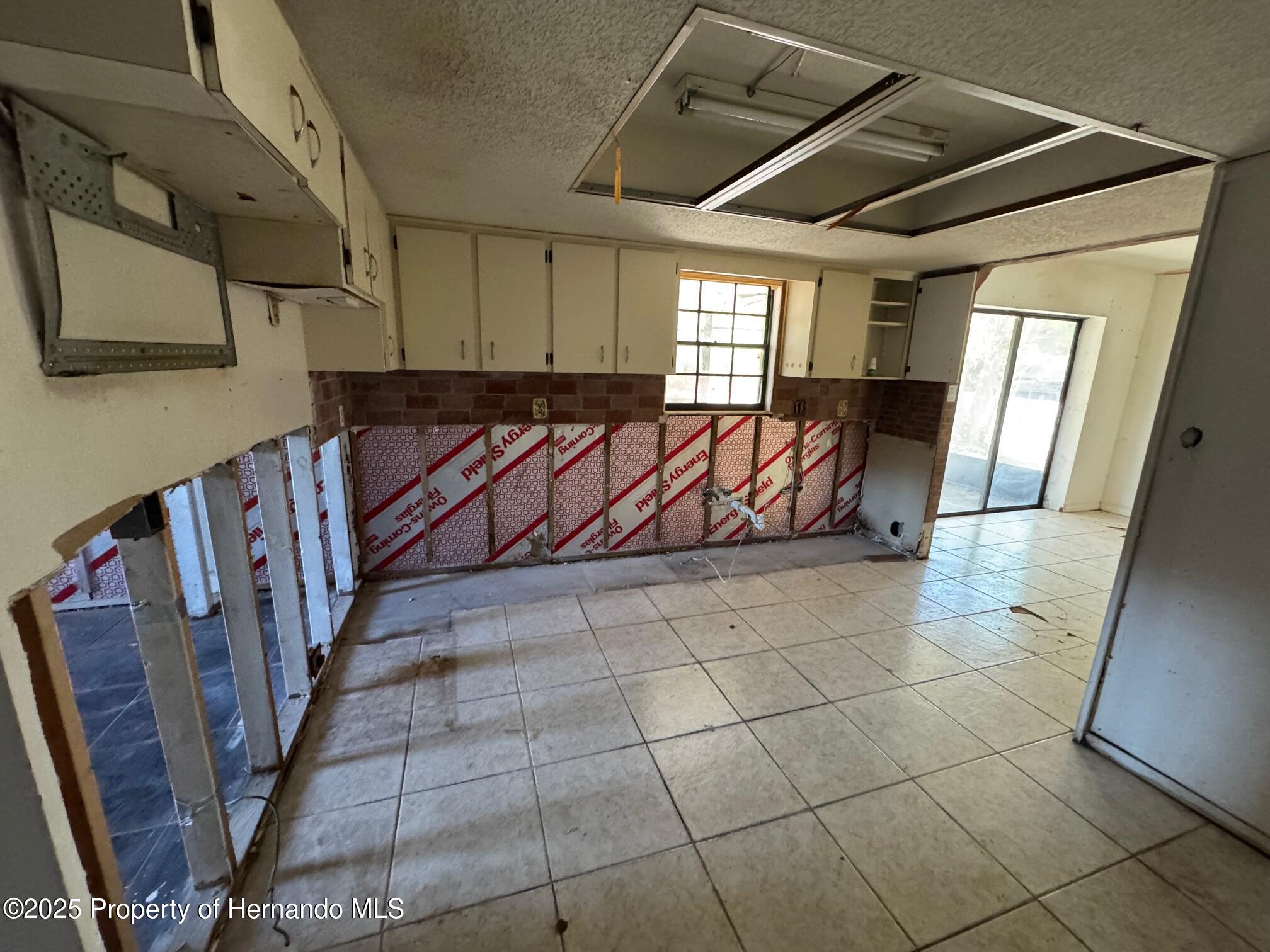 10132 Lynnhaven Road, Spring Hill, Florida image 6