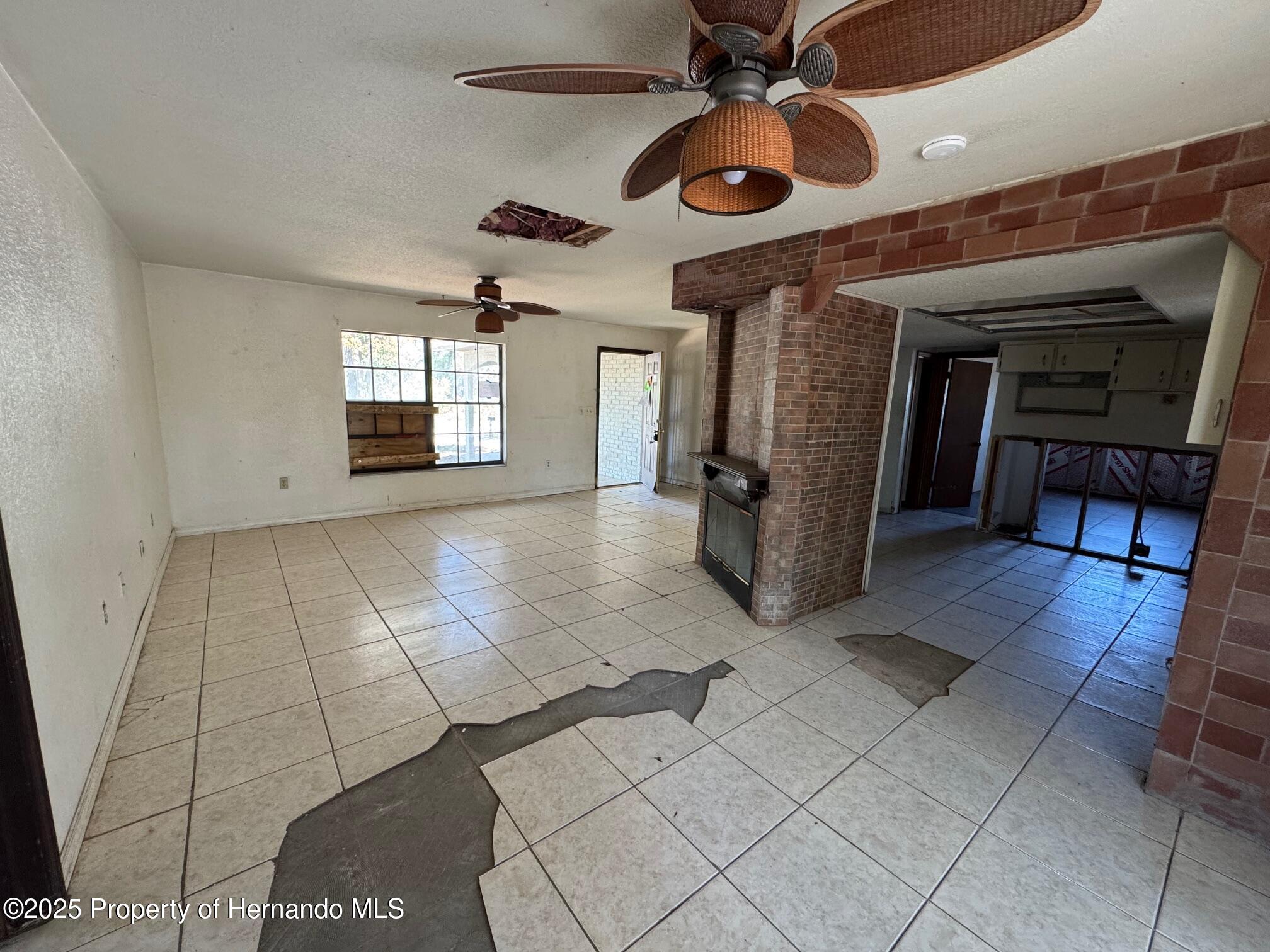 10132 Lynnhaven Road, Spring Hill, Florida image 4