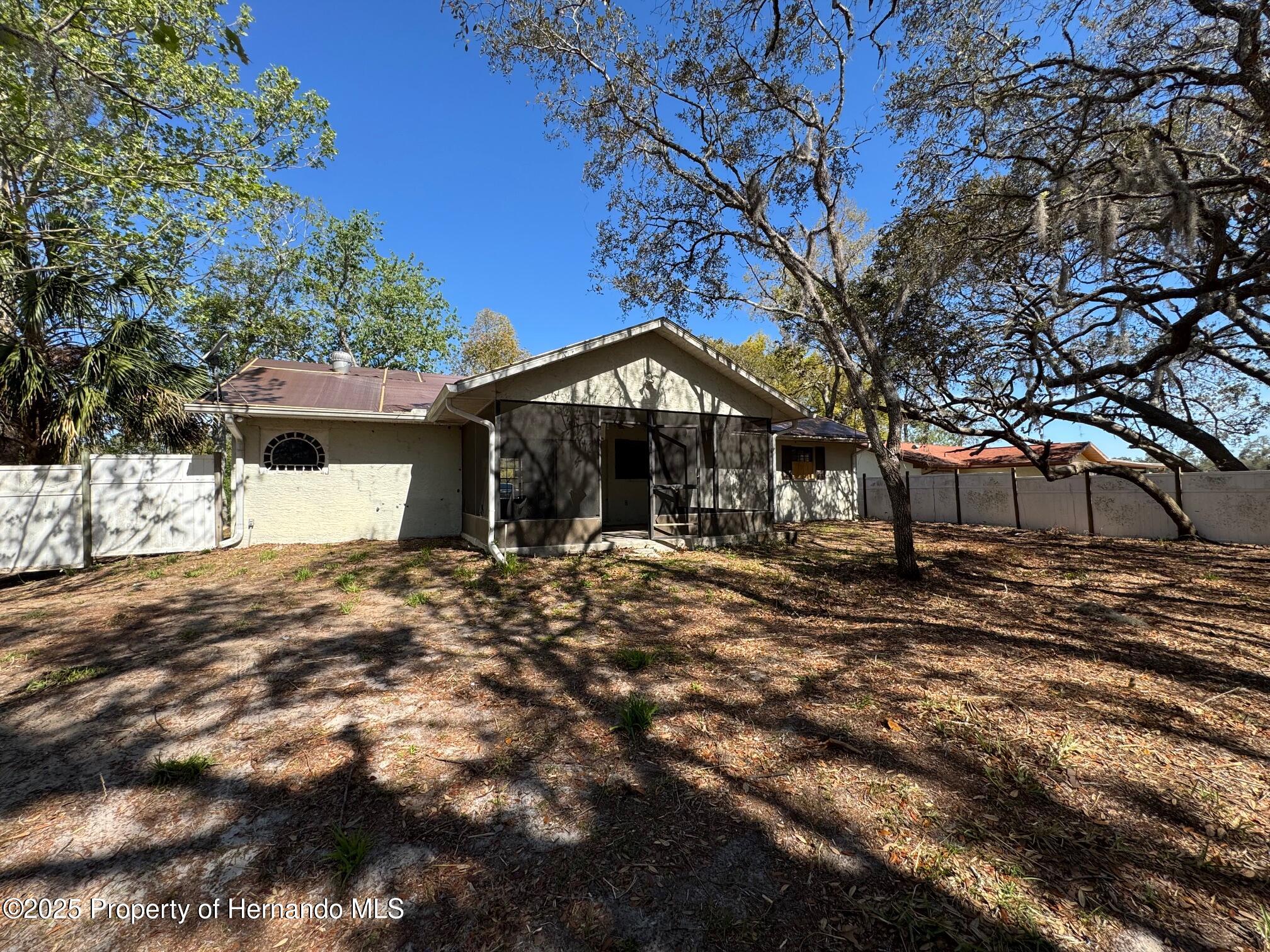 10132 Lynnhaven Road, Spring Hill, Florida image 16