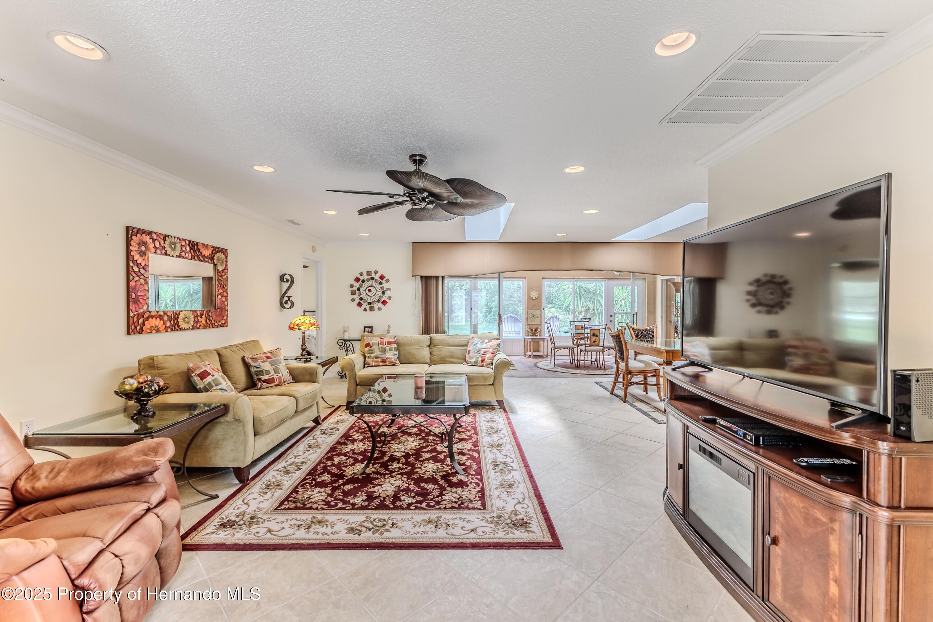 2481 Whispering Pines Court, Spring Hill, Florida image 9