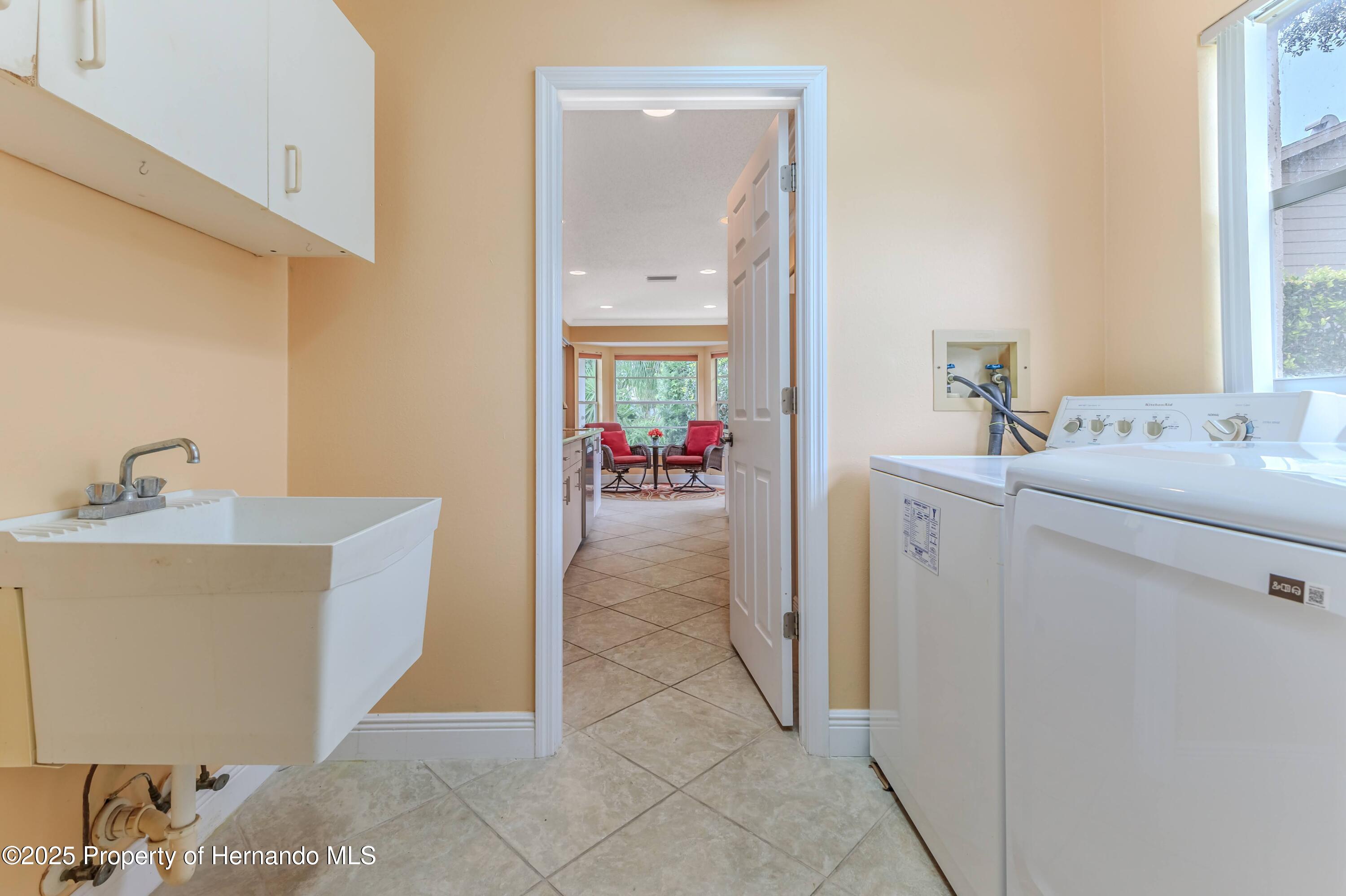 2481 Whispering Pines Court, Spring Hill, Florida image 24
