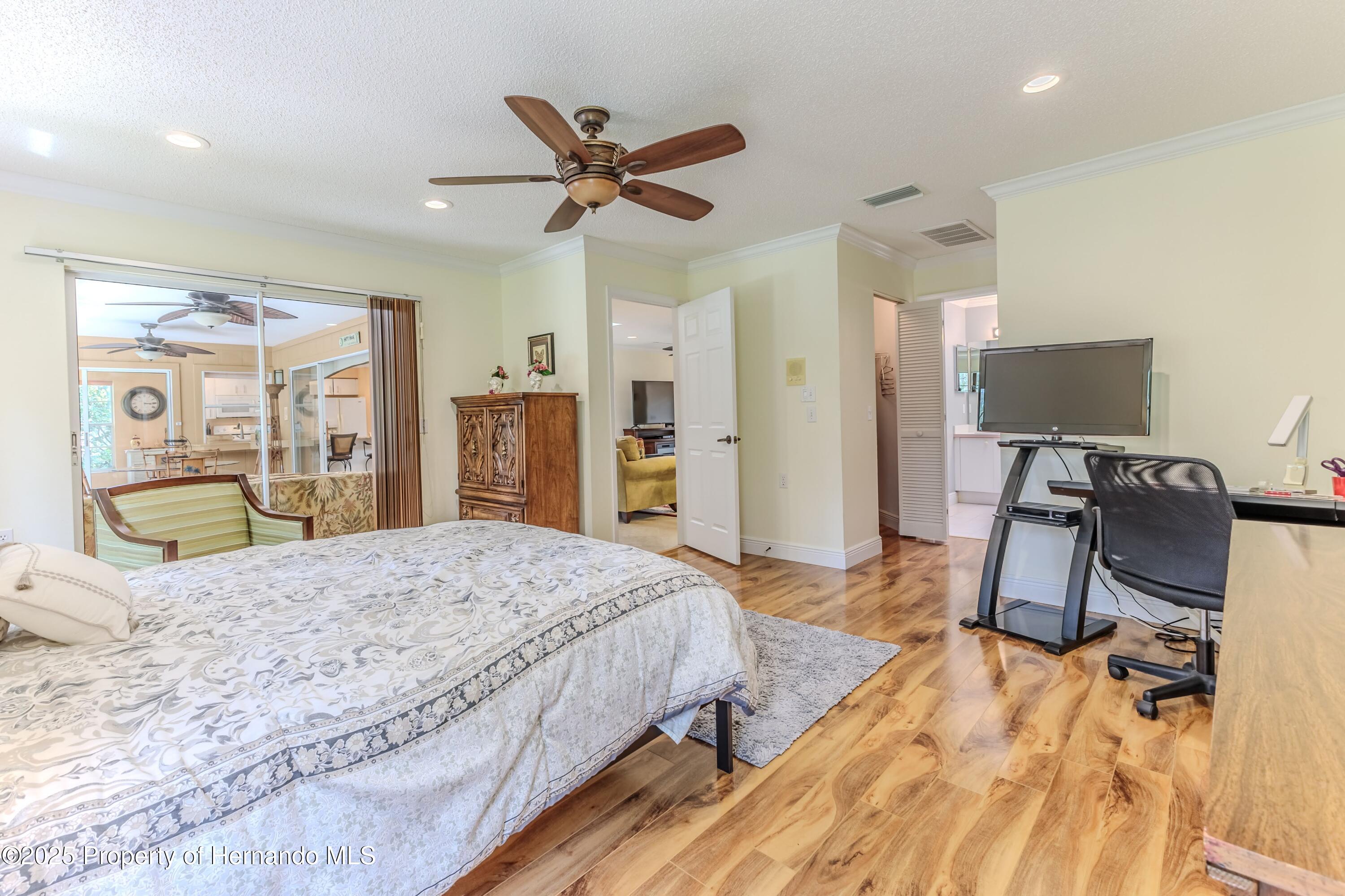 2481 Whispering Pines Court, Spring Hill, Florida image 28