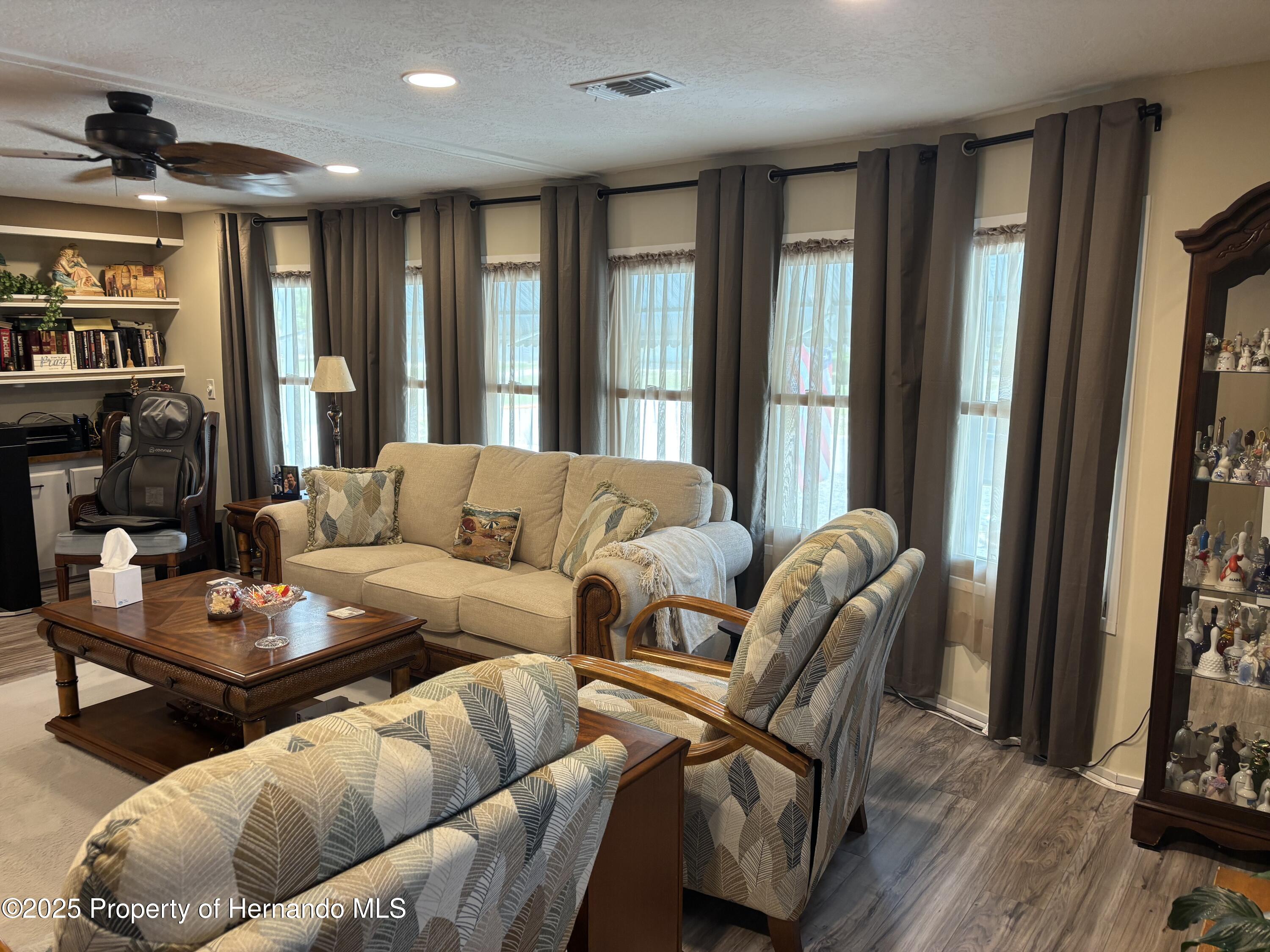 15693 Brookridge Boulevard, Brooksville, Florida image 40