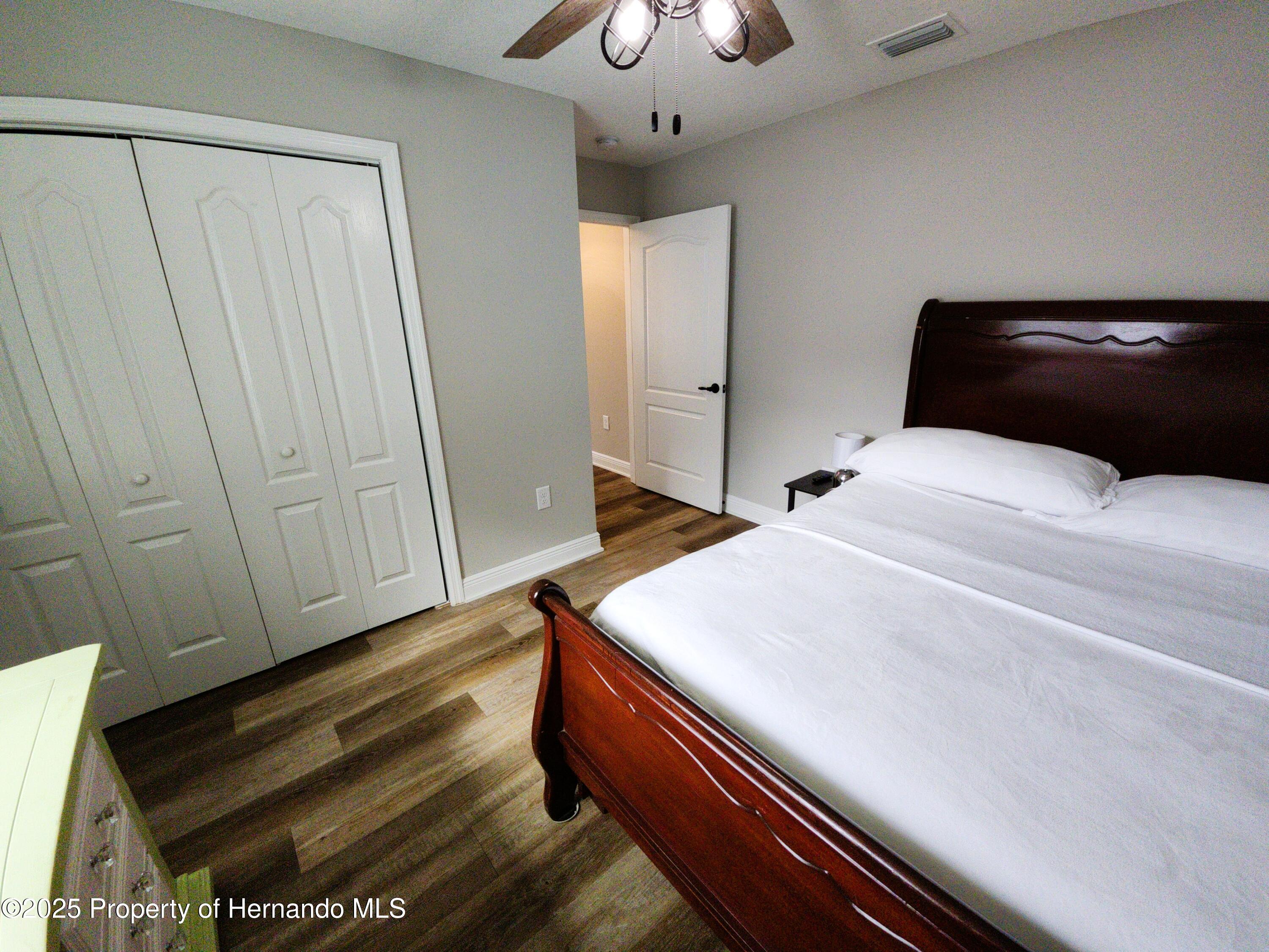 9089 Dupont Avenue, Spring Hill, Florida image 33