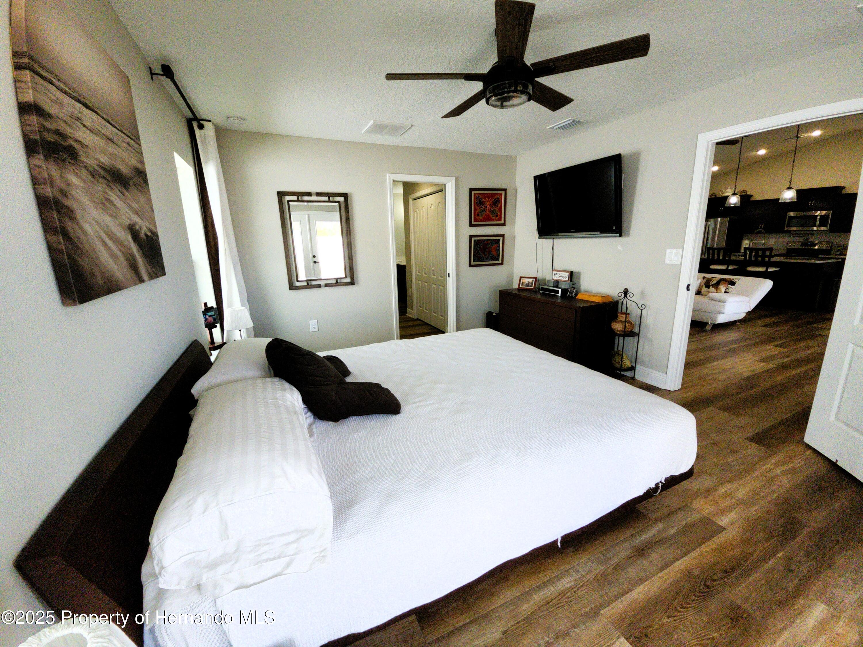 9089 Dupont Avenue, Spring Hill, Florida image 38