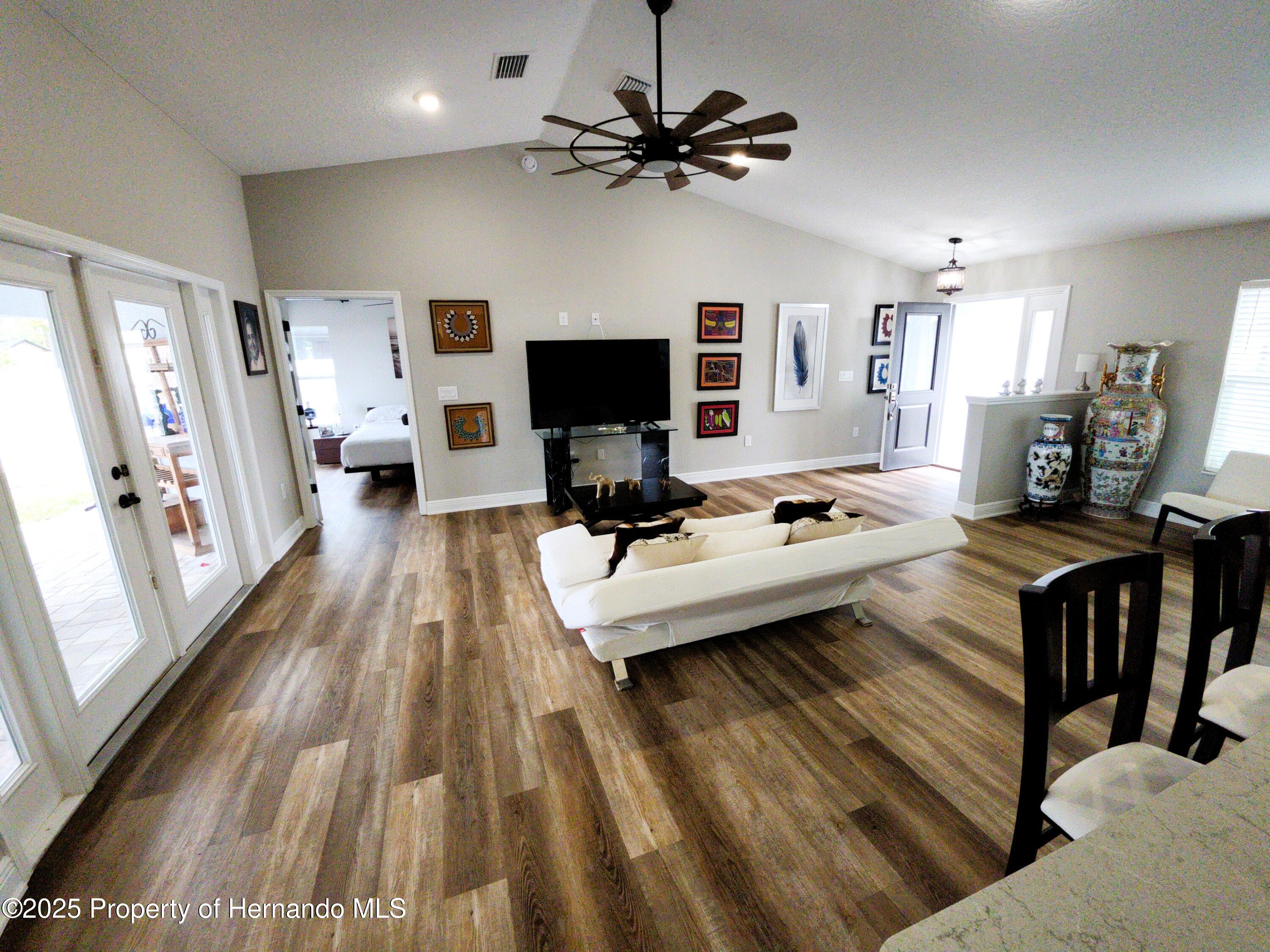 9089 Dupont Avenue, Spring Hill, Florida image 19