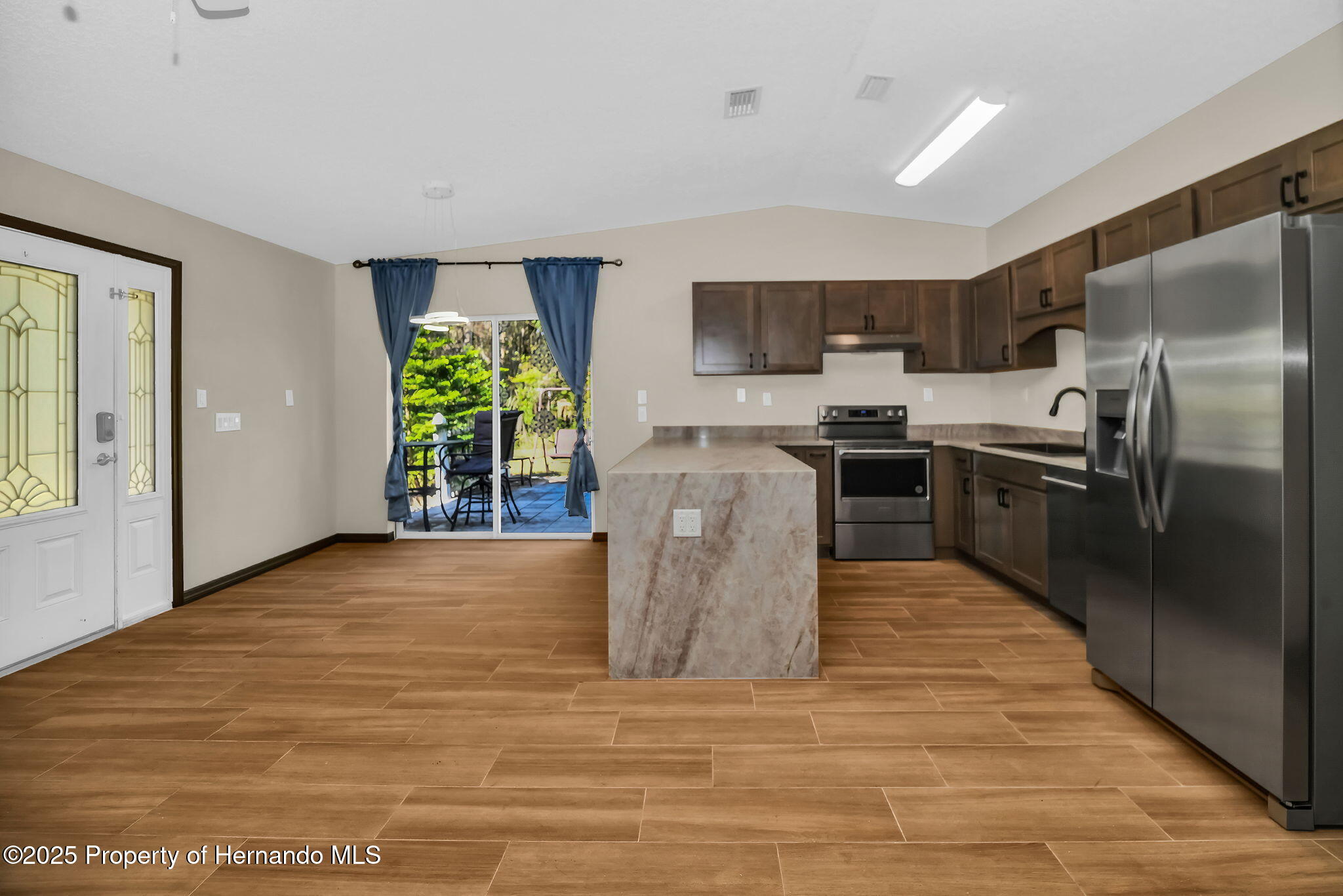 1149 SE Kings Bay Drive, Crystal River, Florida image 15