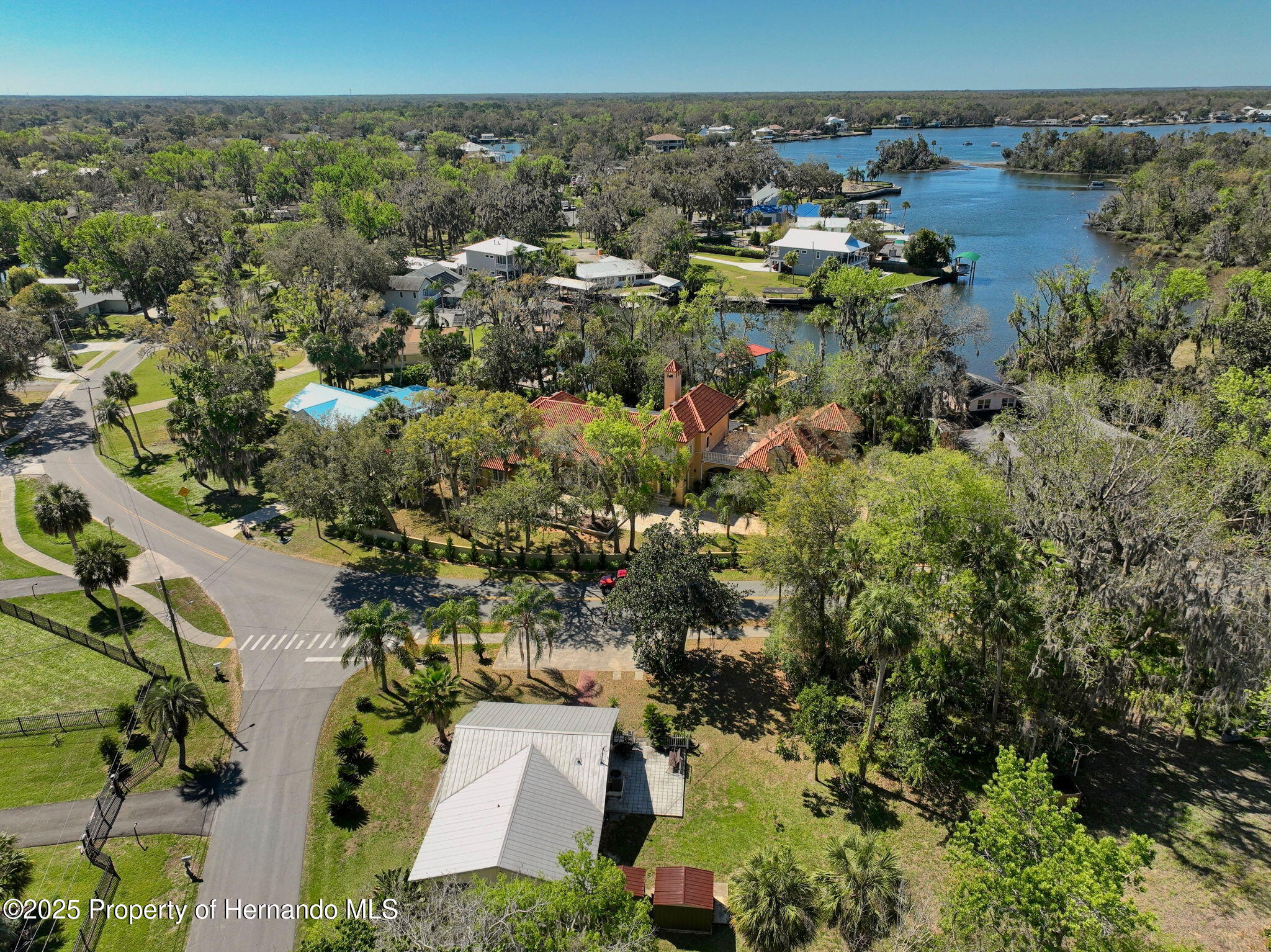 1149 SE Kings Bay Drive, Crystal River, Florida image 47