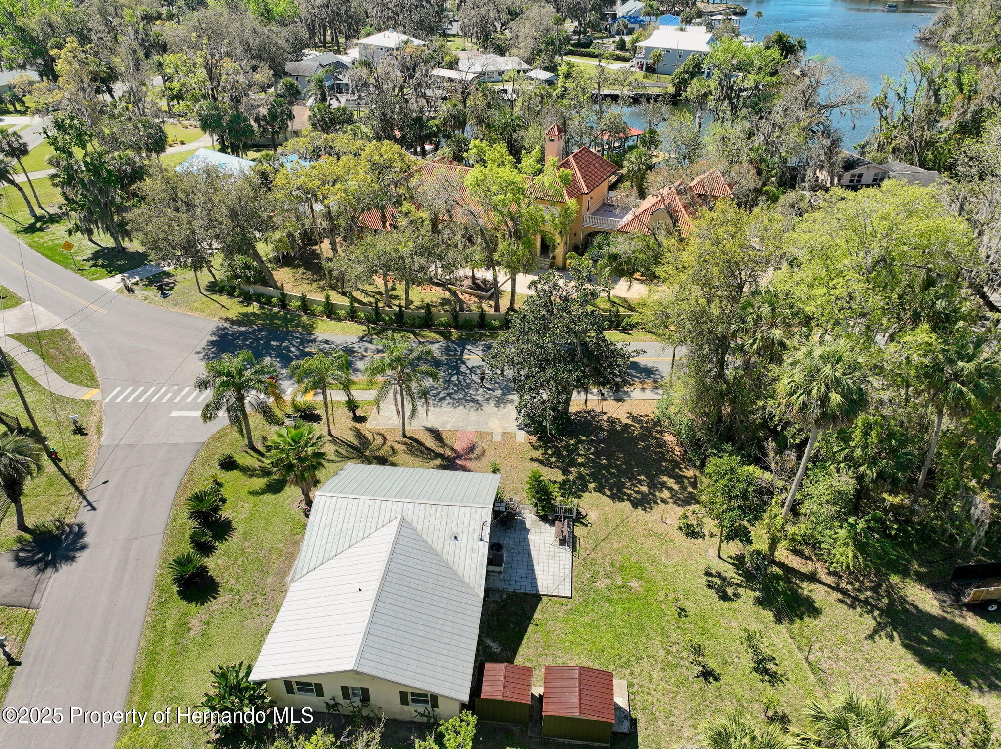 1149 SE Kings Bay Drive, Crystal River, Florida image 46