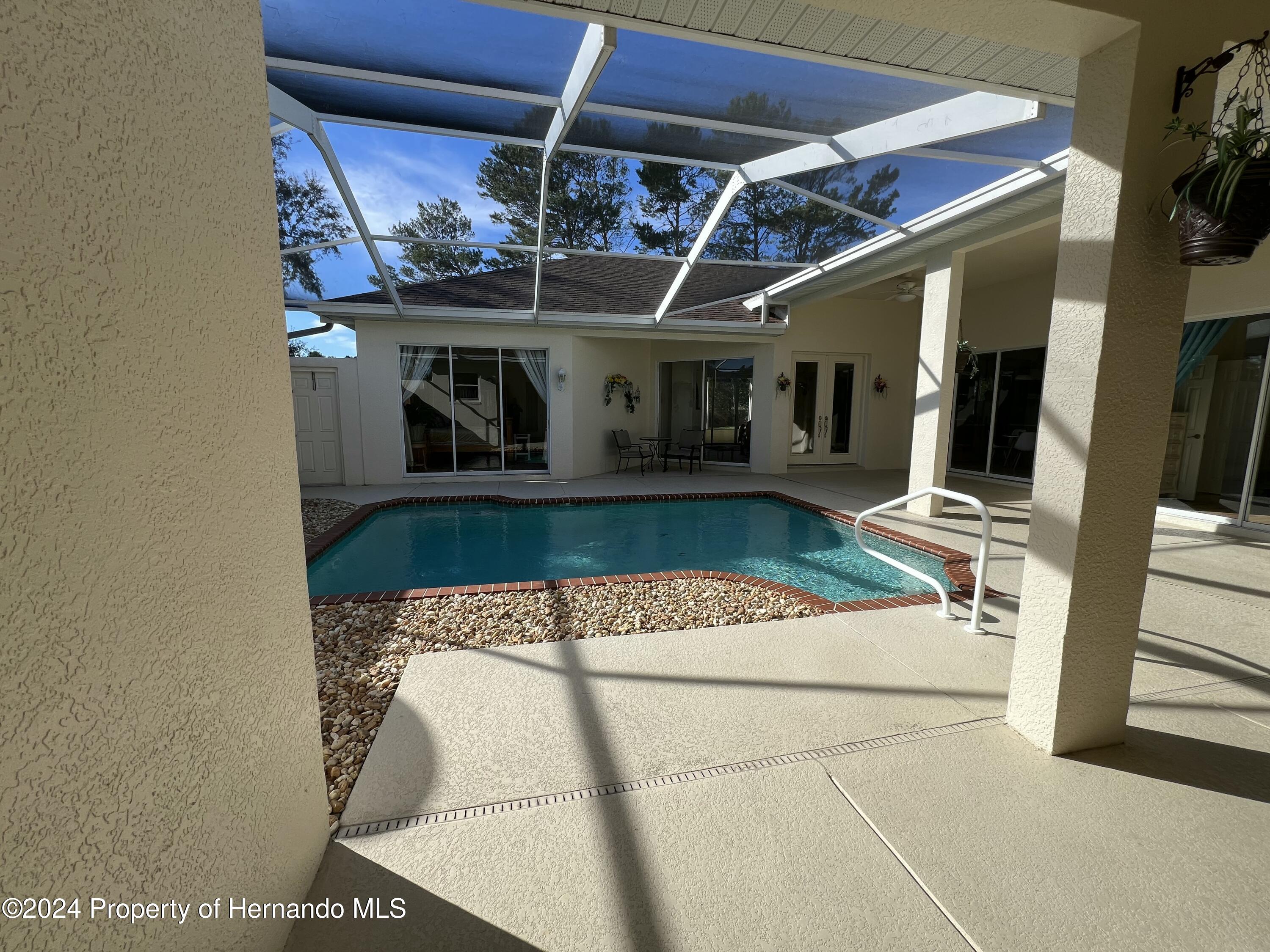 11405 Warm Wind Way, Weeki Wachee, Florida image 9