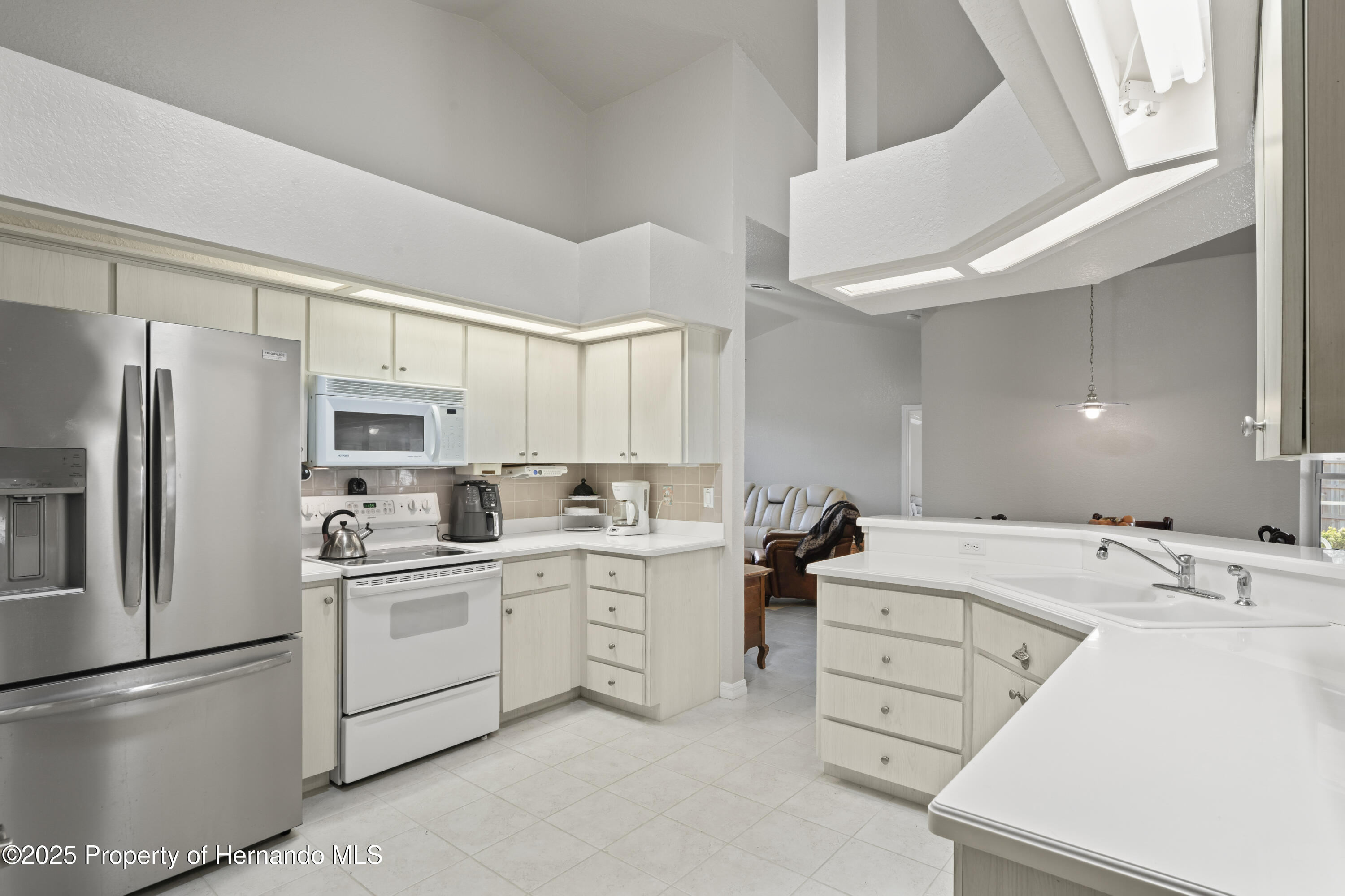 12300 Drake Lane, Spring Hill, Florida image 21