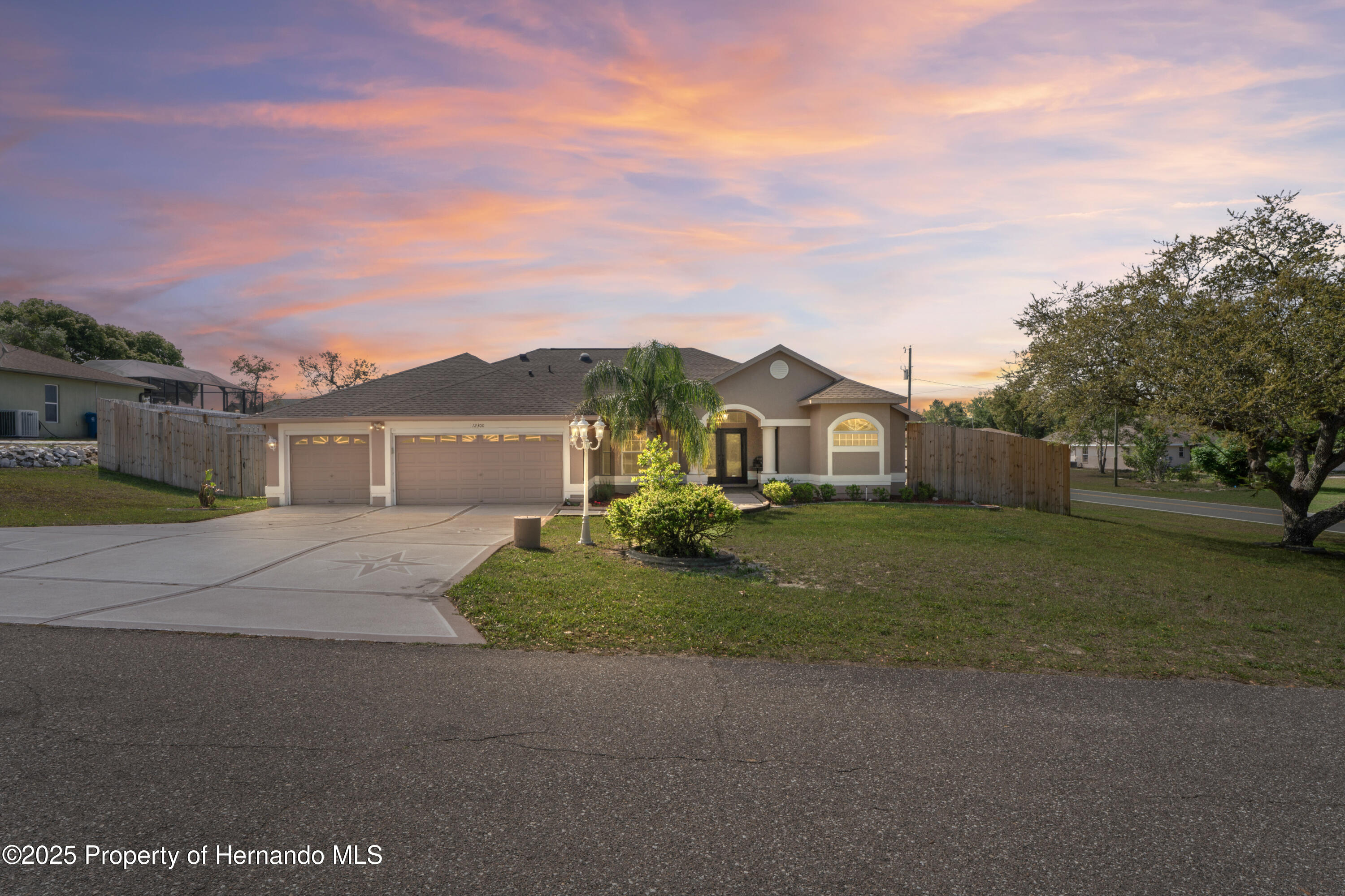 12300 Drake Lane, Spring Hill, Florida image 9