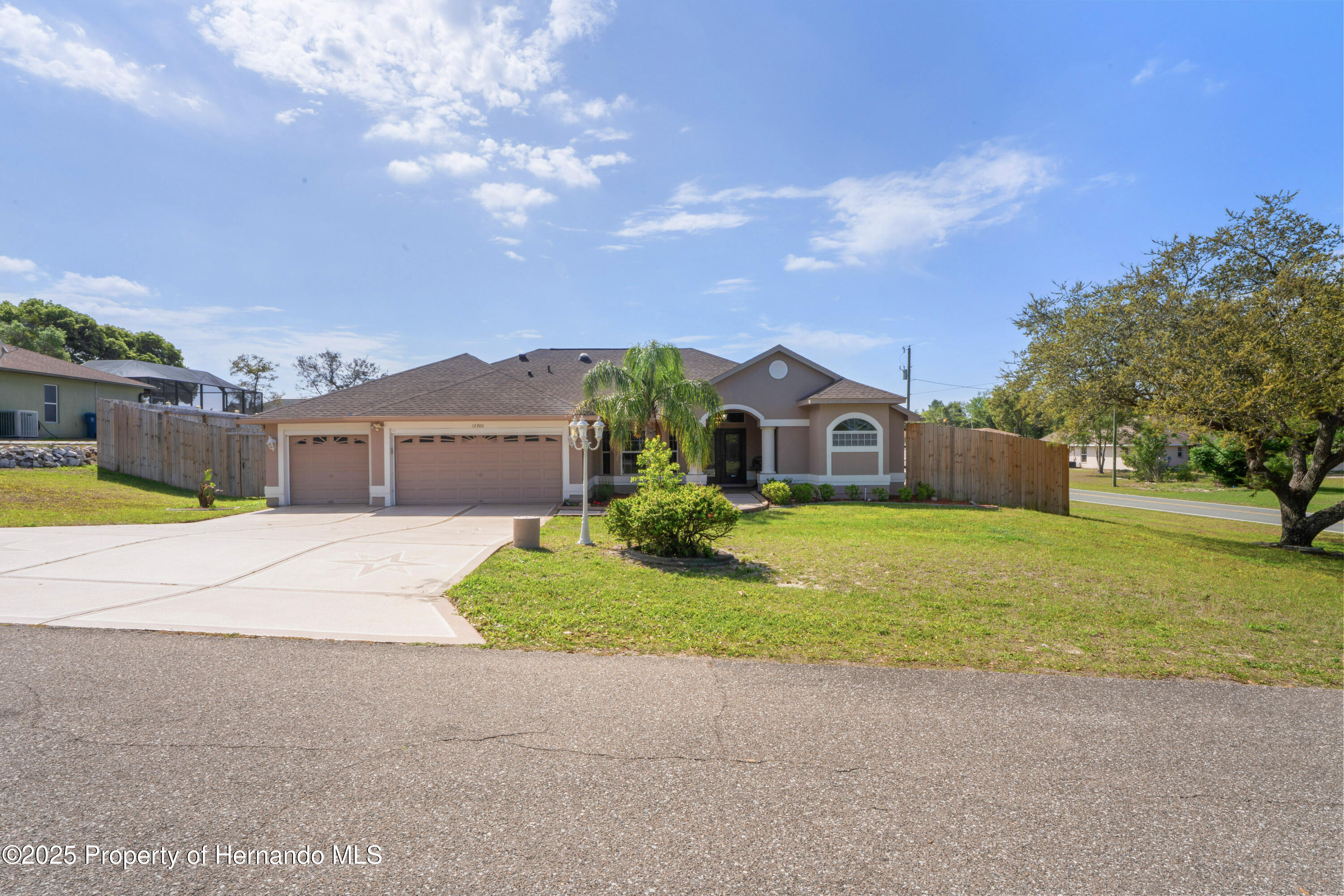 12300 Drake Lane, Spring Hill, Florida image 8