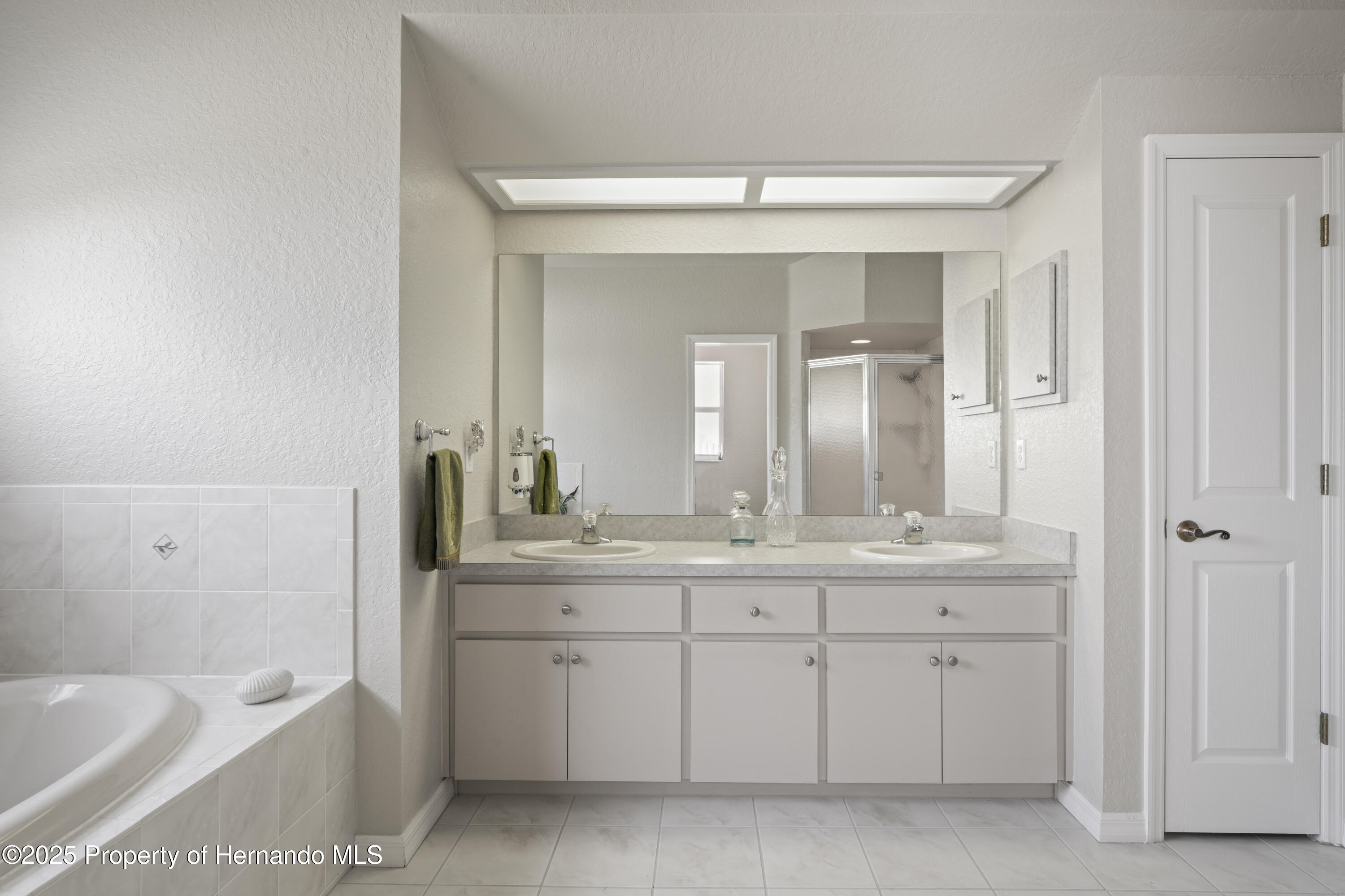 12300 Drake Lane, Spring Hill, Florida image 37