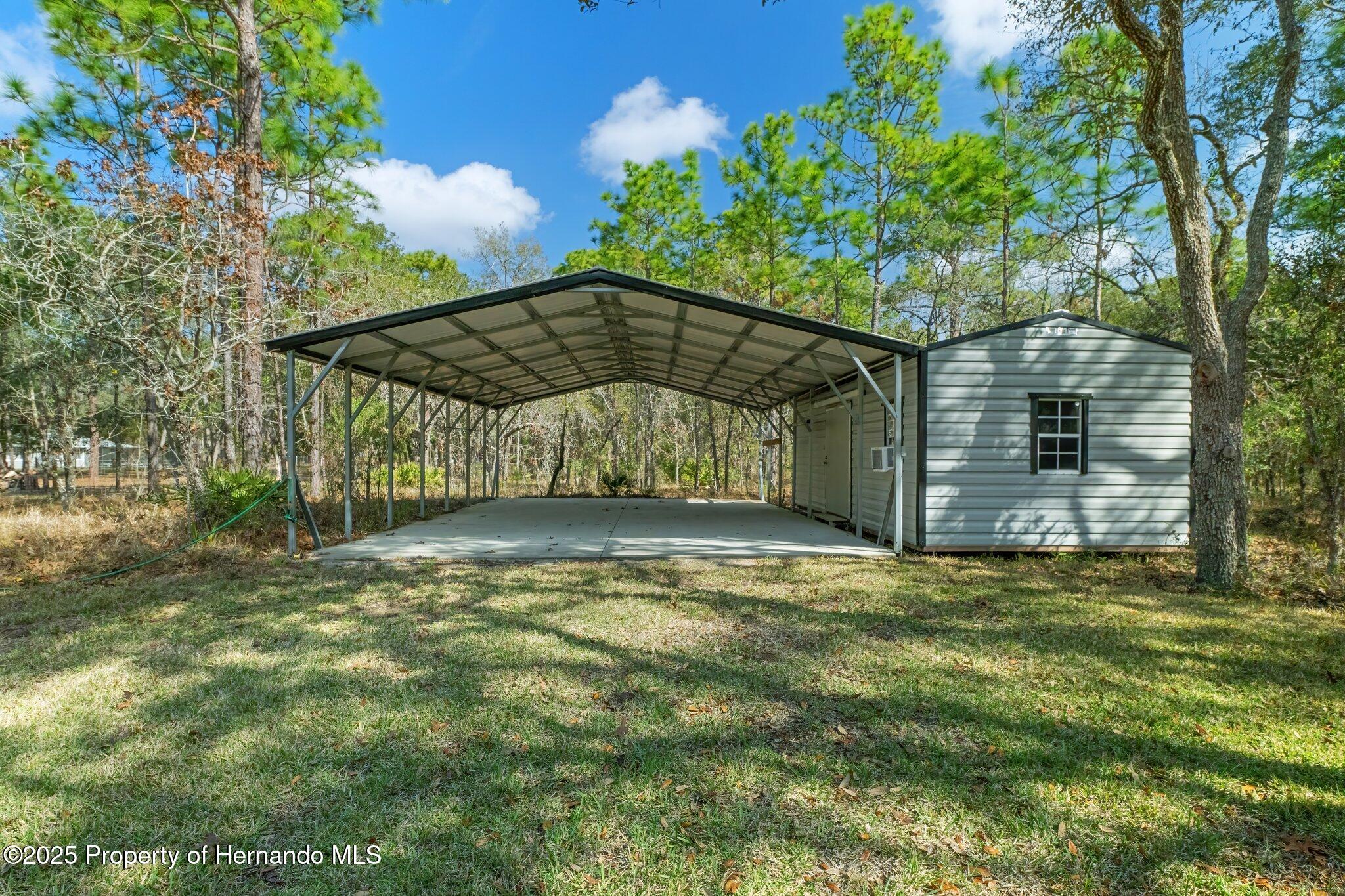 11085 Stilt Avenue, Weeki Wachee, Florida image 2