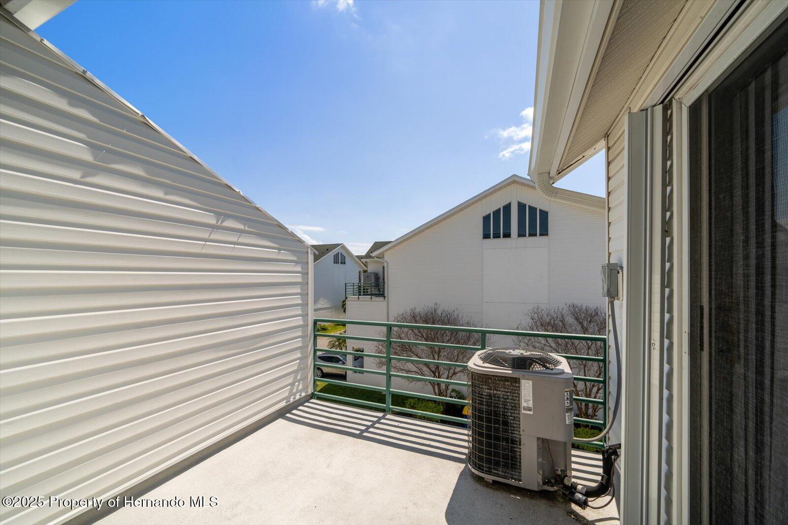 320 Island Way, Clearwater, Florida image 43