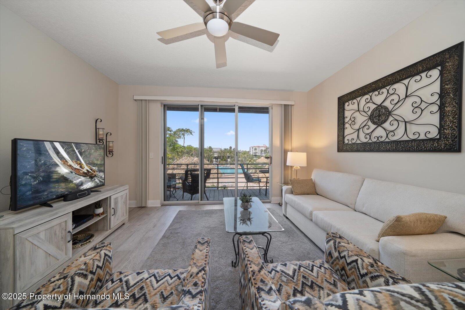 320 Island Way, Clearwater, Florida image 21