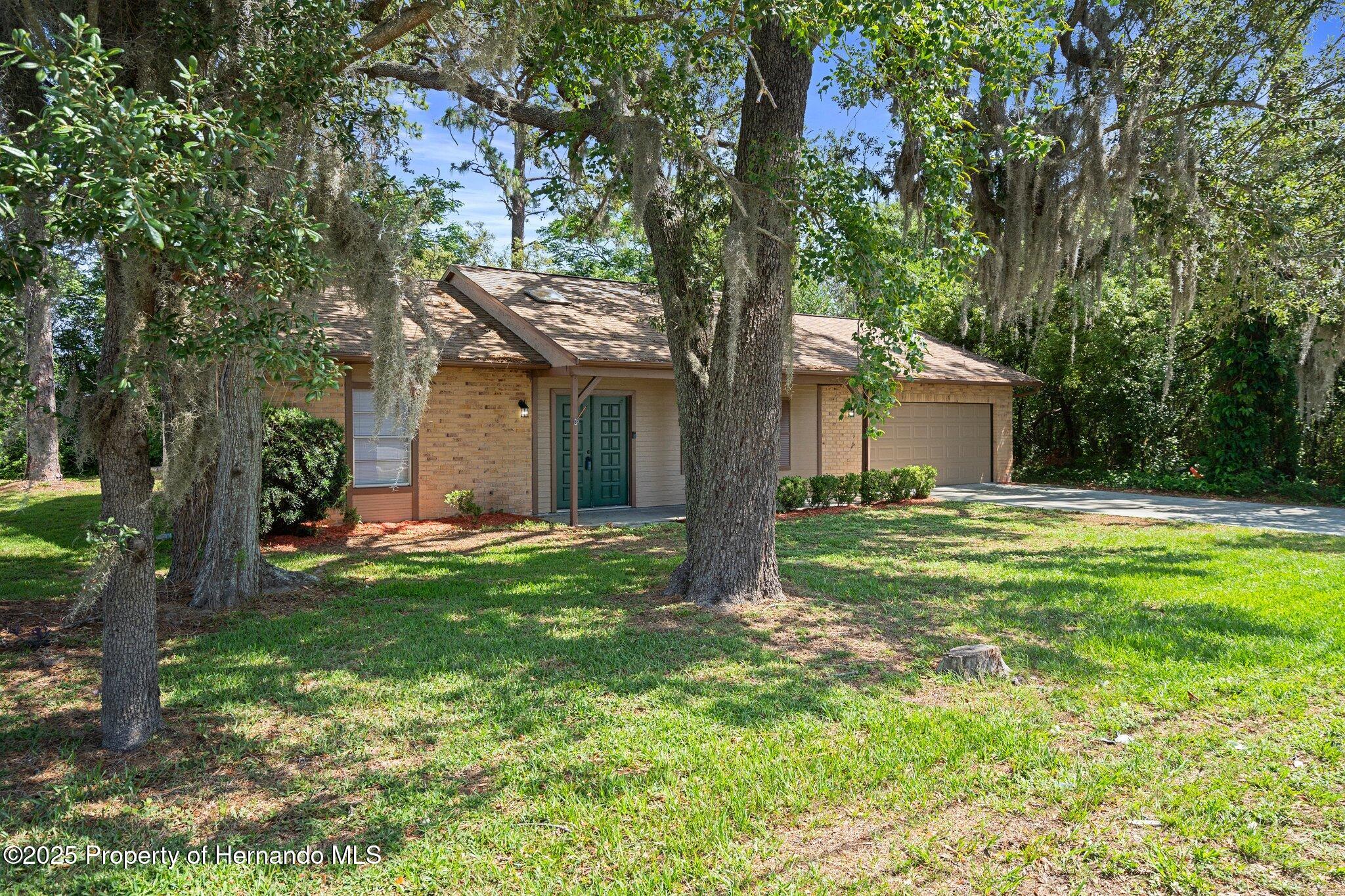 8431 Spring Hill Drive, Spring Hill, Florida image 35