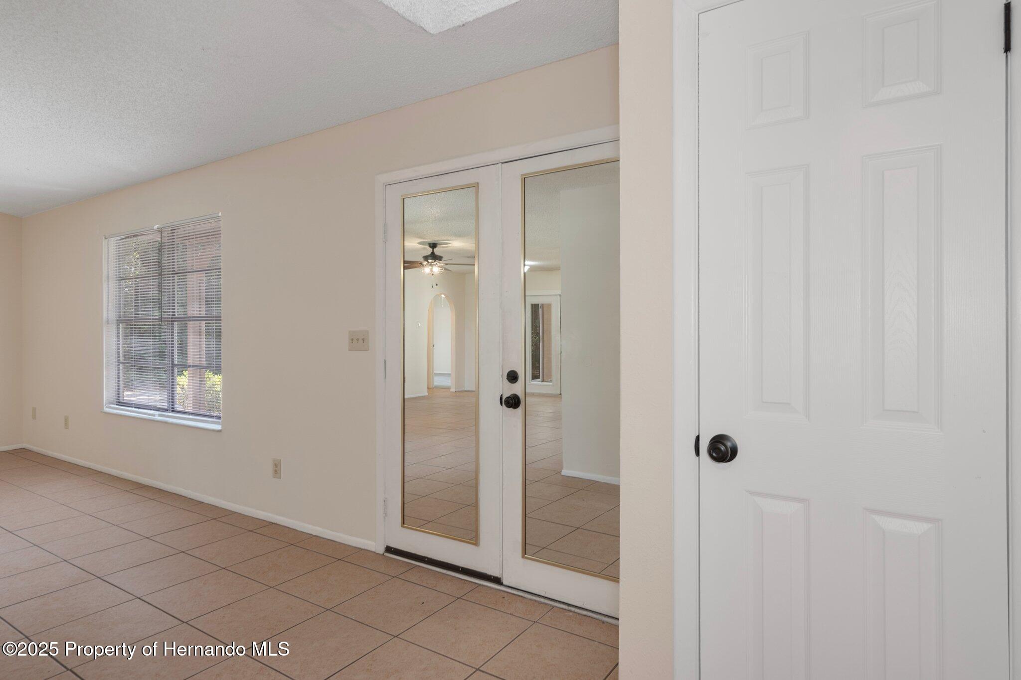 8431 Spring Hill Drive, Spring Hill, Florida image 19