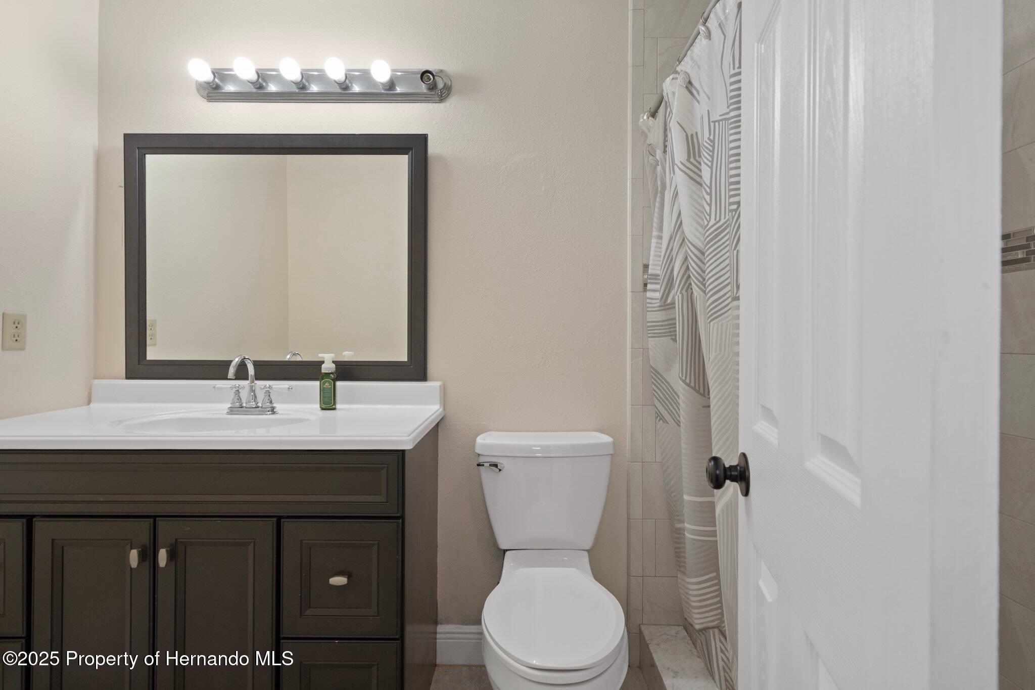 8431 Spring Hill Drive, Spring Hill, Florida image 29