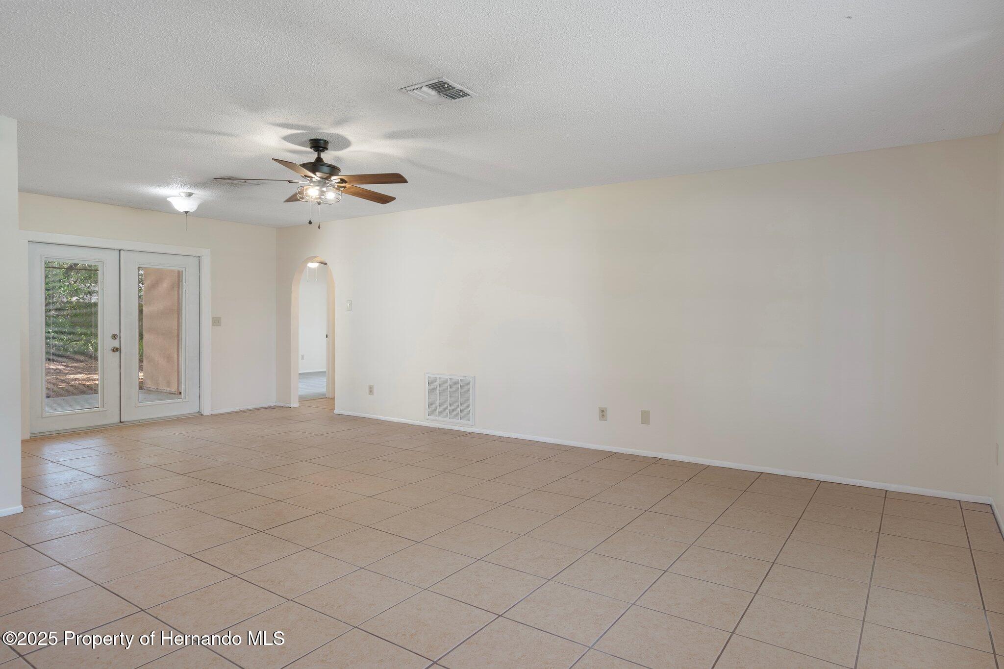 8431 Spring Hill Drive, Spring Hill, Florida image 6