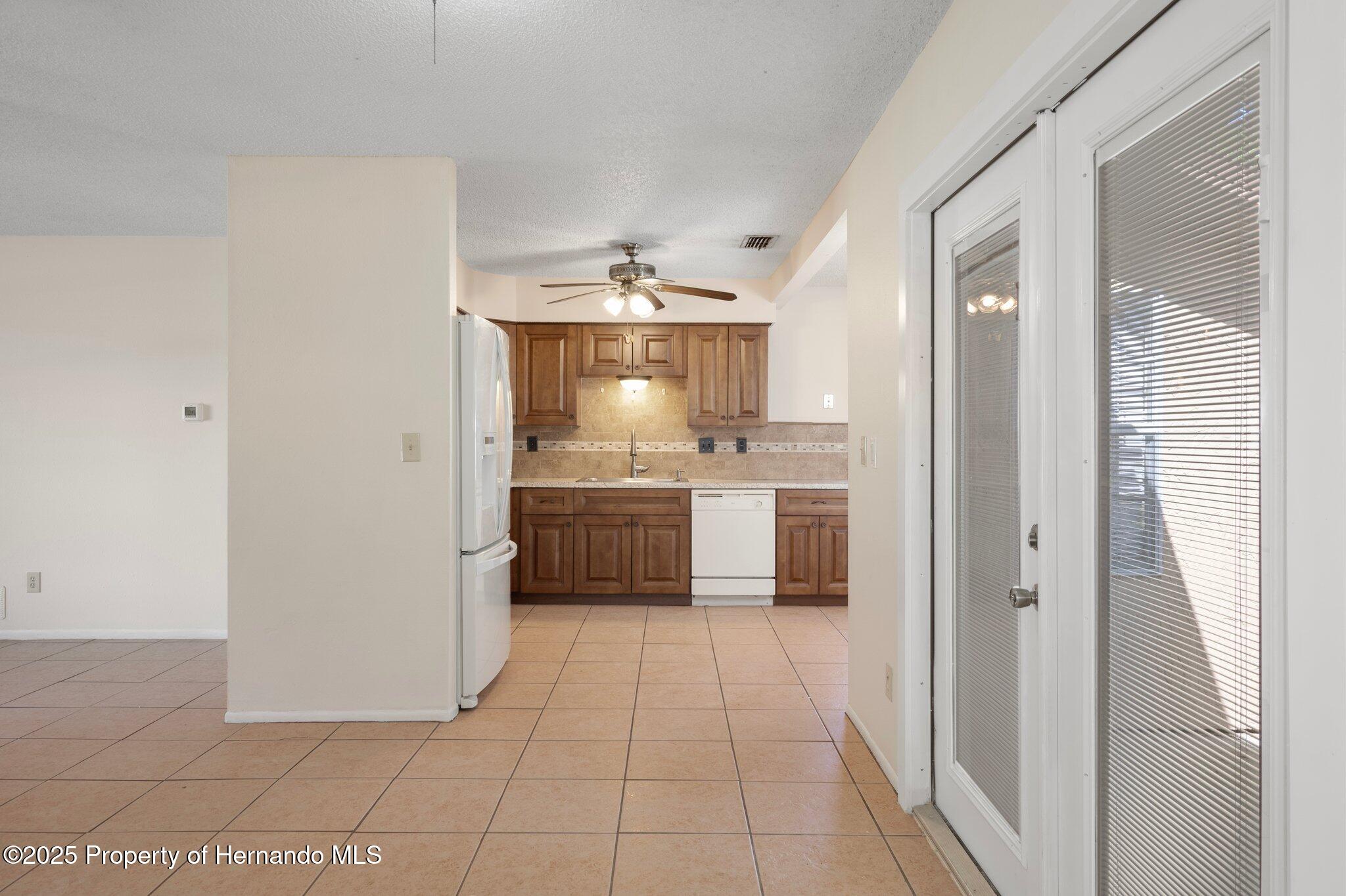 8431 Spring Hill Drive, Spring Hill, Florida image 13