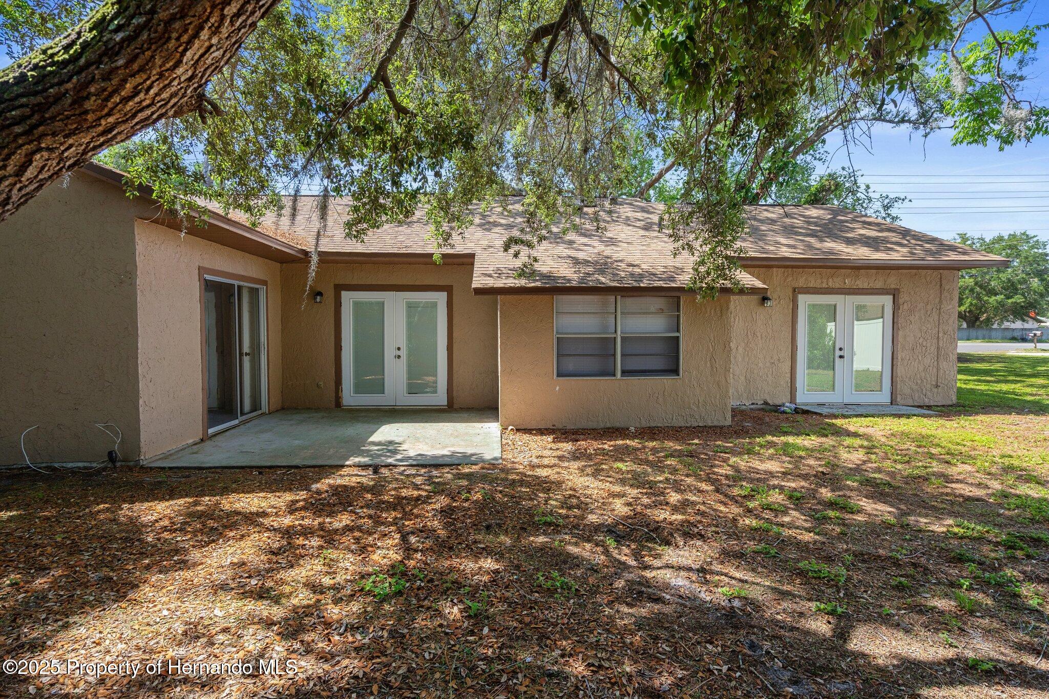 8431 Spring Hill Drive, Spring Hill, Florida image 33